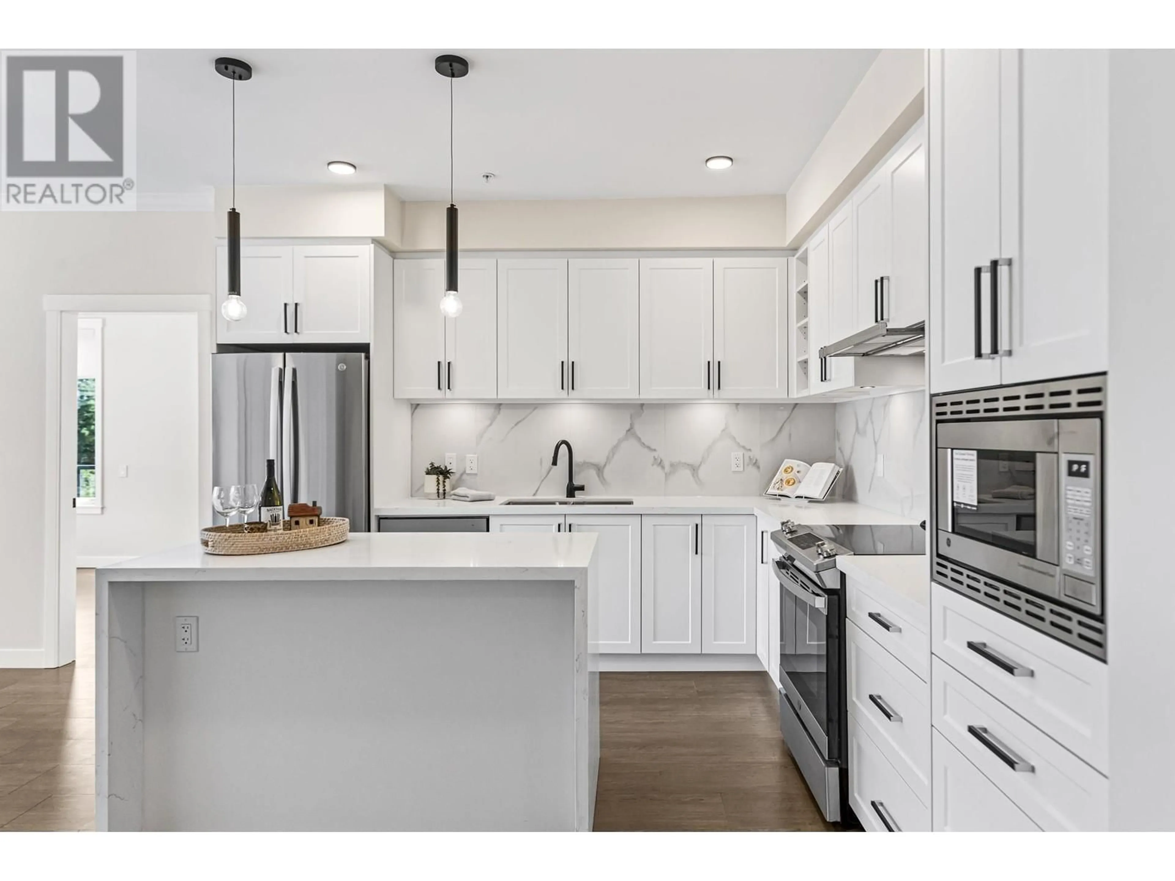 Open concept kitchen, unknown for 501 - 12109 223 STREET, Maple Ridge British Columbia V2X5Y6