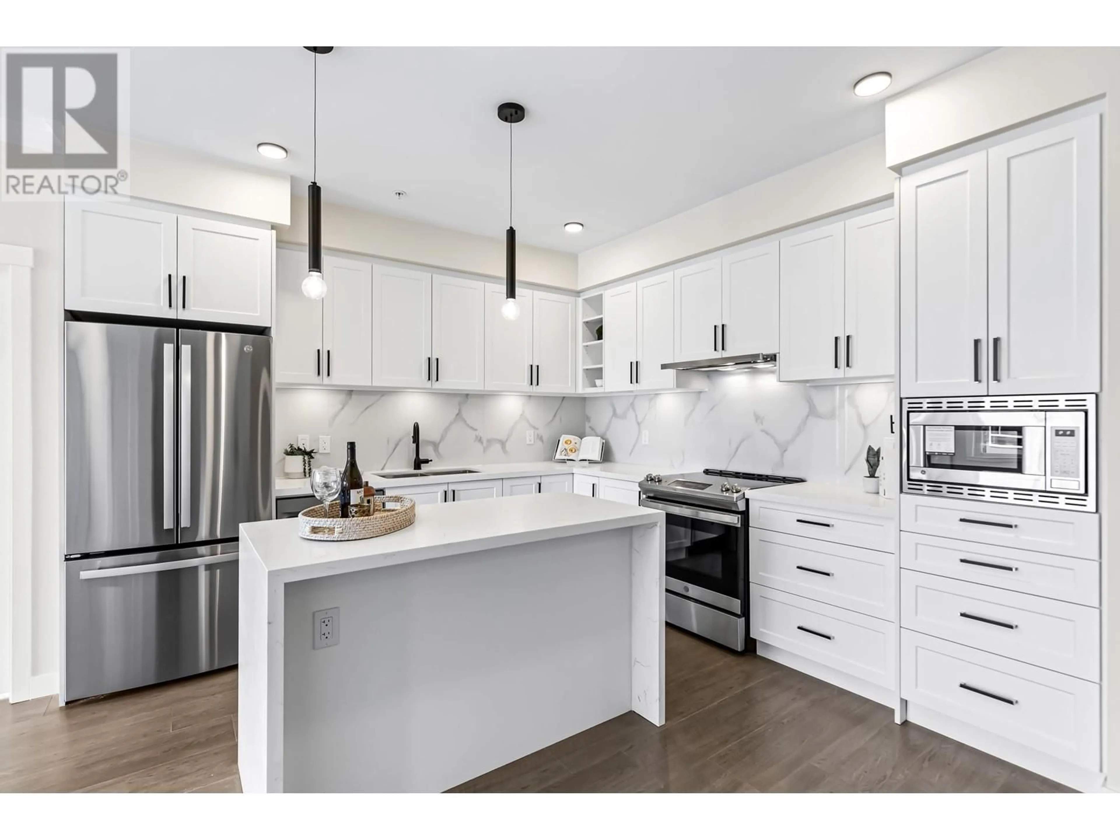 Open concept kitchen, unknown for 501 - 12109 223 STREET, Maple Ridge British Columbia V2X5Y6
