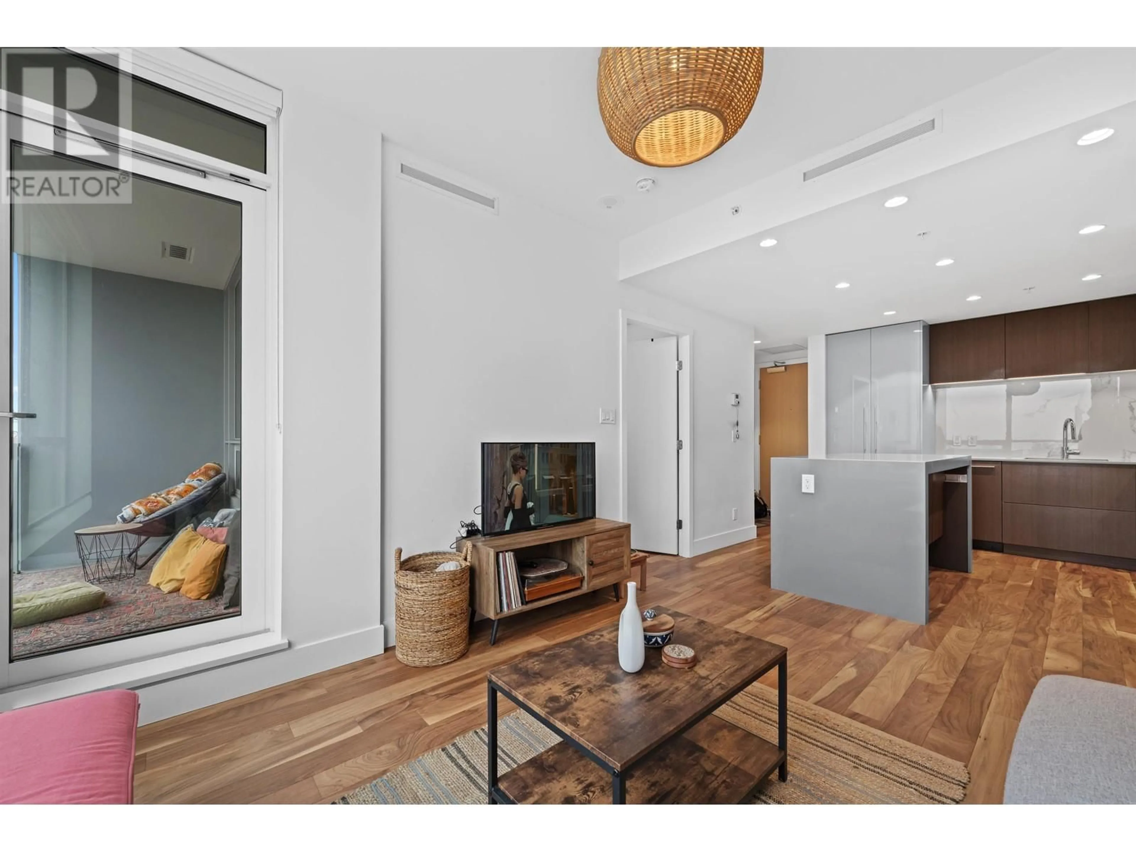 A pic of a room for 802 - 1632 LIONS GATE LANE, North Vancouver British Columbia V7P0E2