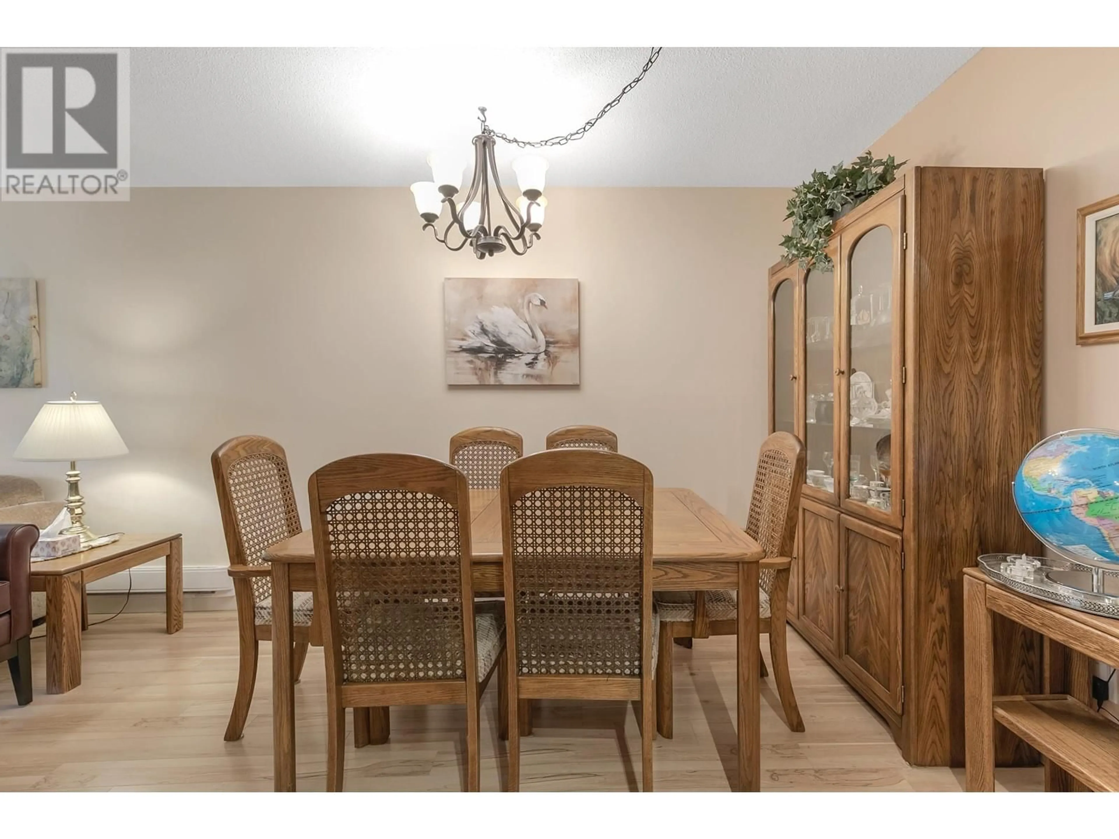 Dining room, unknown for 122 - 4363 HALIFAX STREET, Burnaby British Columbia V5C5Z3