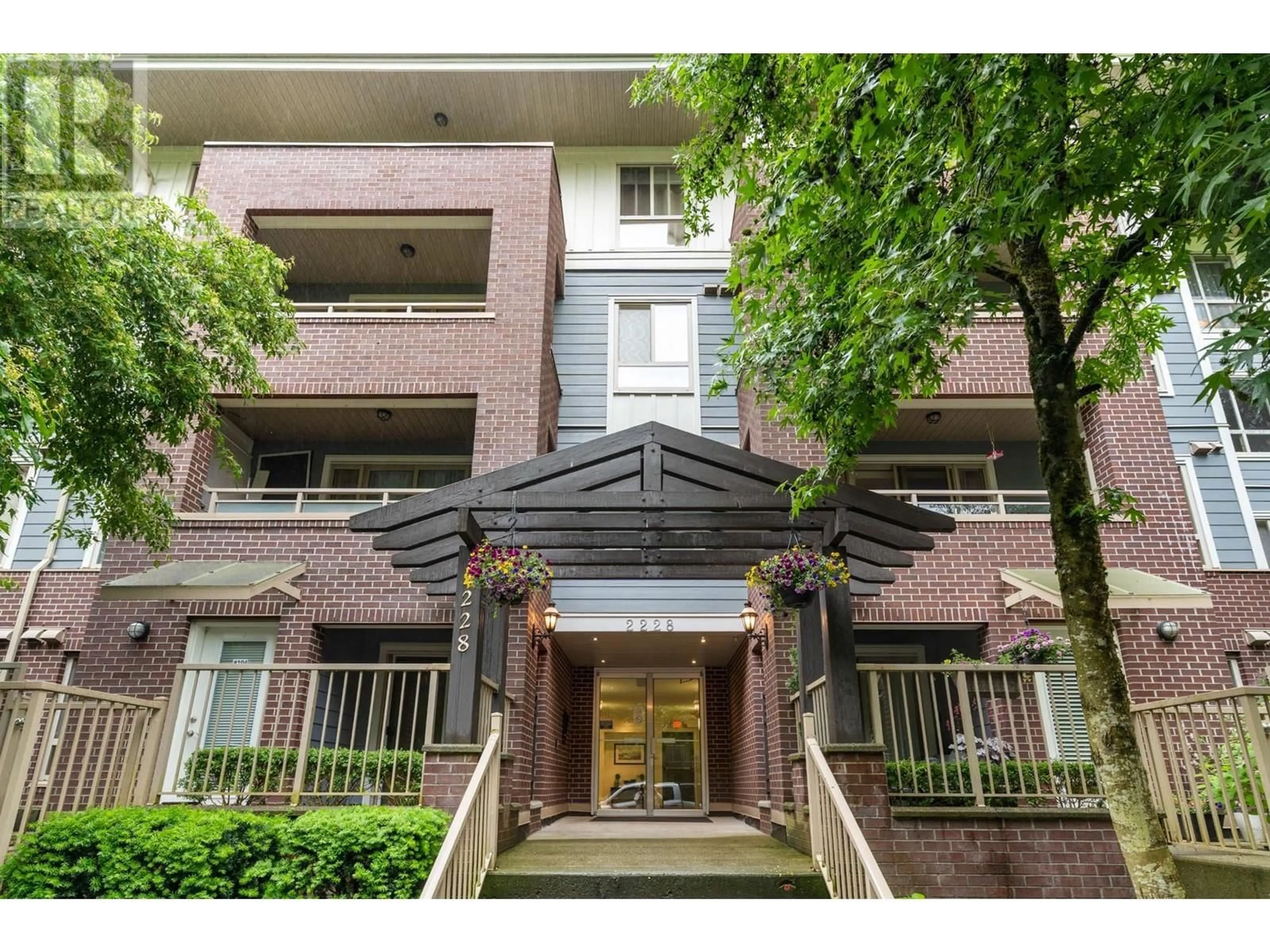 Indoor foyer for 408 - 2228 WELCHER AVENUE, Port Coquitlam British Columbia V3C1X3