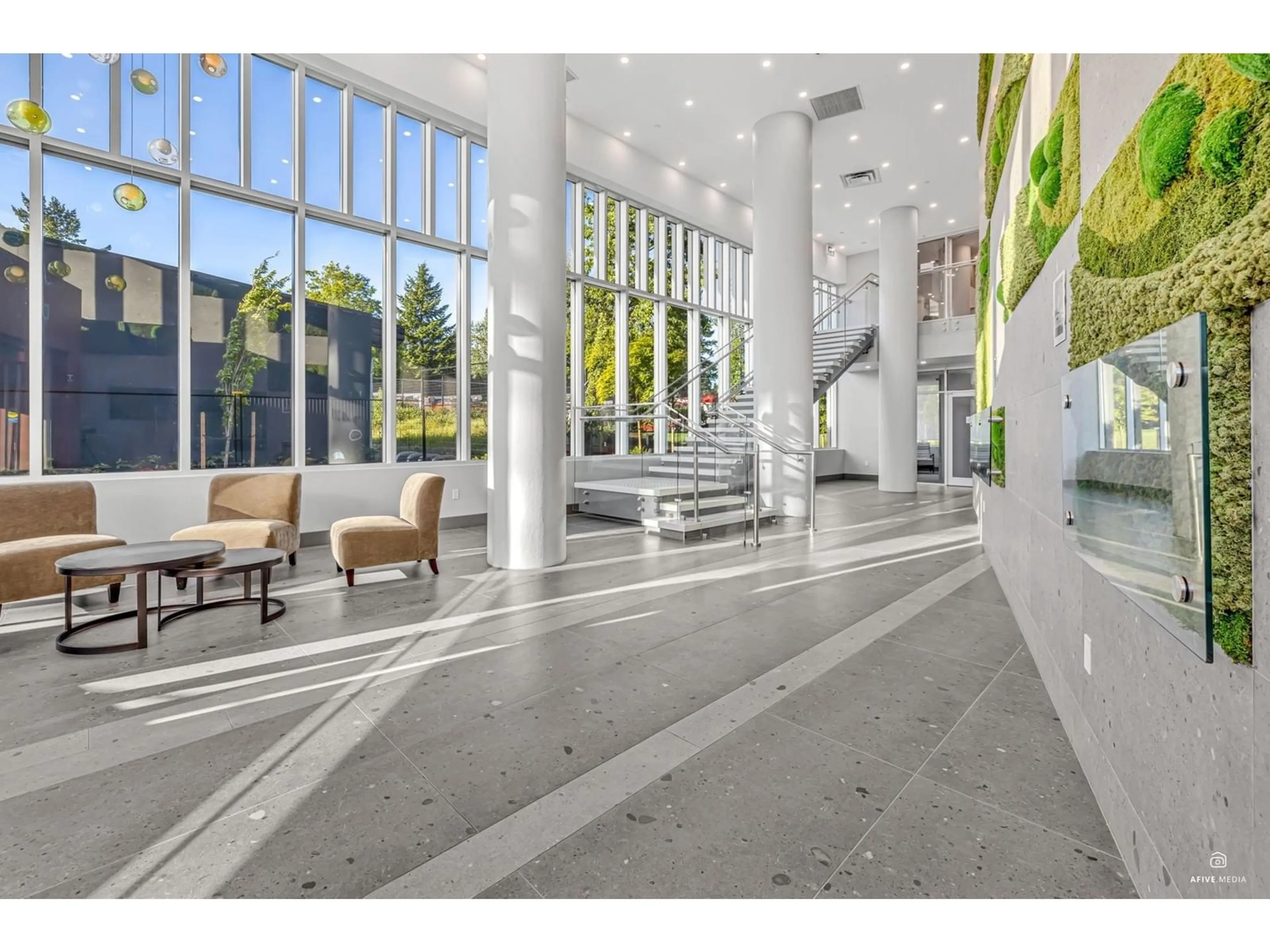 Lobby for 1908 - 10428 WHALLEY, Surrey British Columbia V3T1W6