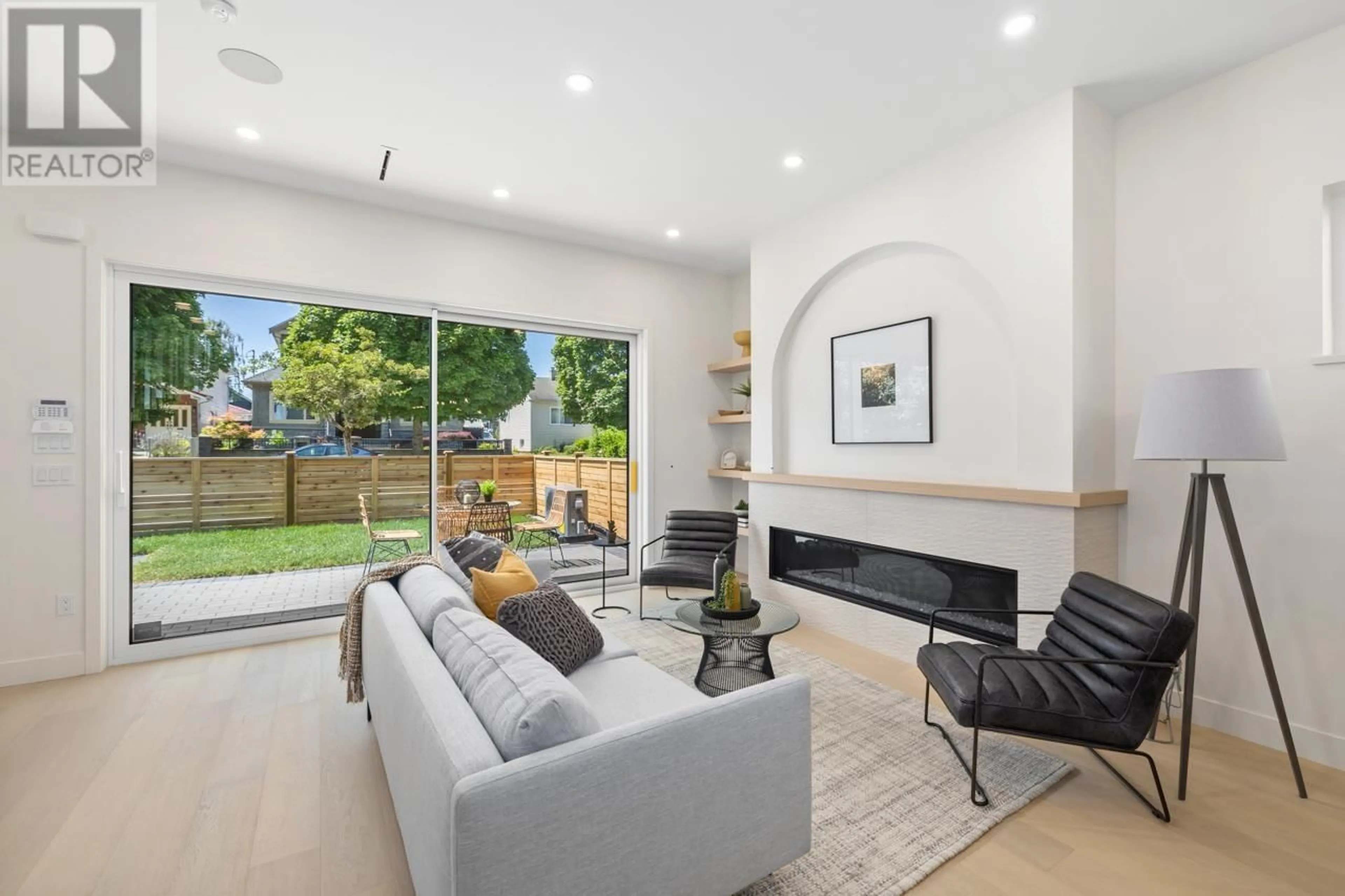 Living room with furniture, unknown for 1 - 4648 ELGIN STREET, Vancouver British Columbia V5V4R8