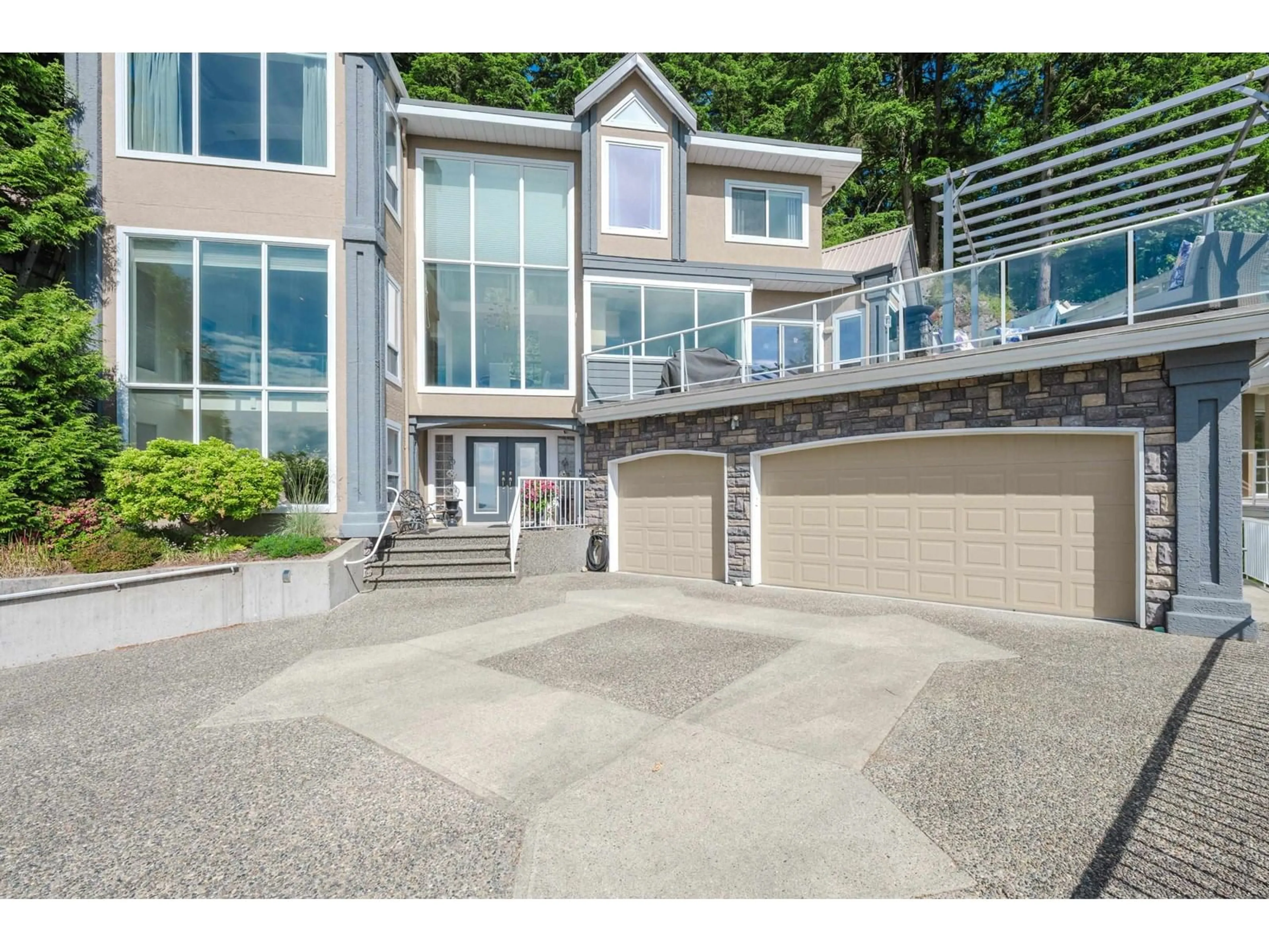 Unknown for 2582 ZURICH, Abbotsford British Columbia V3G1C4