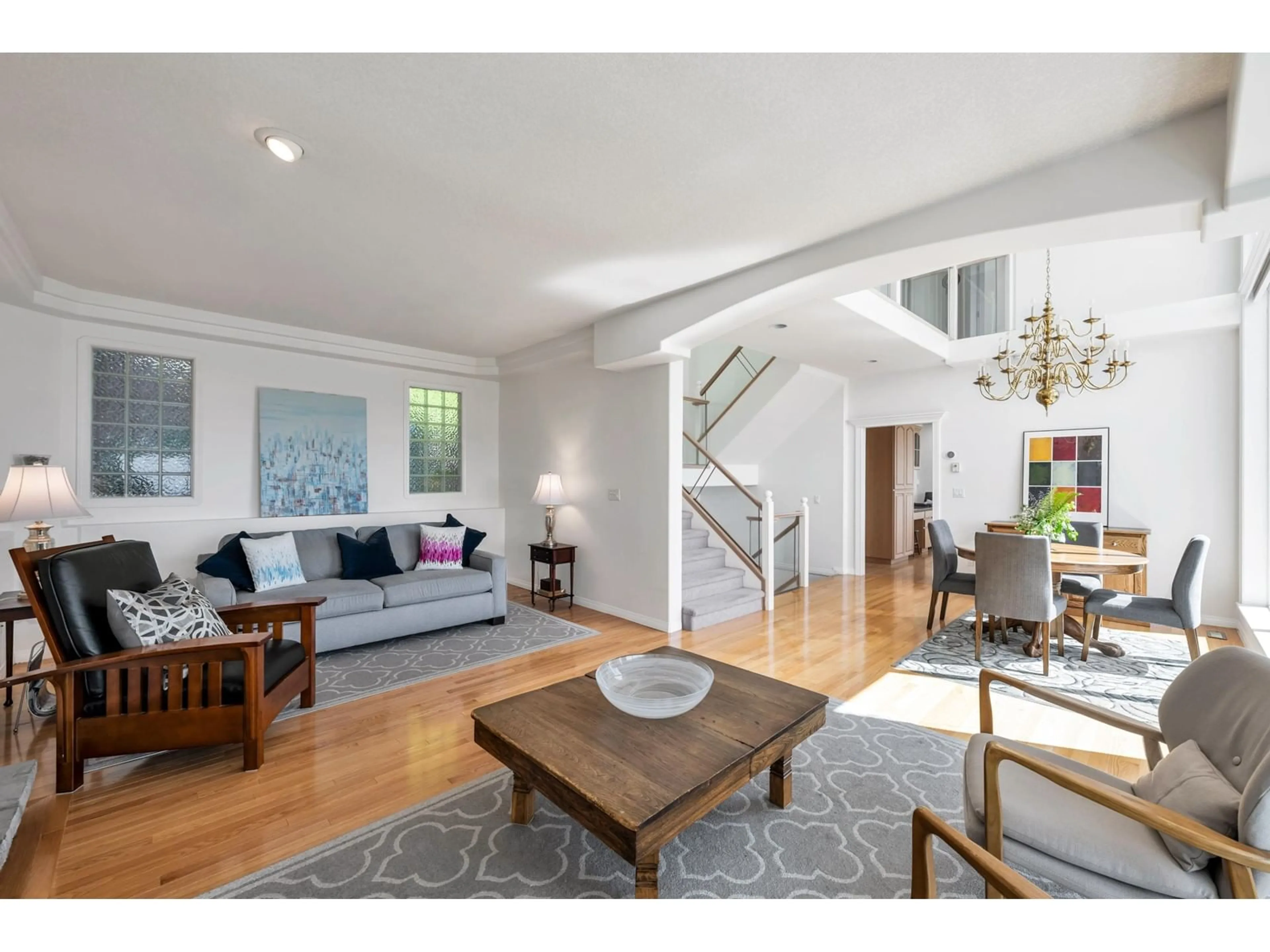 Living room with furniture, unknown for 2582 ZURICH, Abbotsford British Columbia V3G1C4