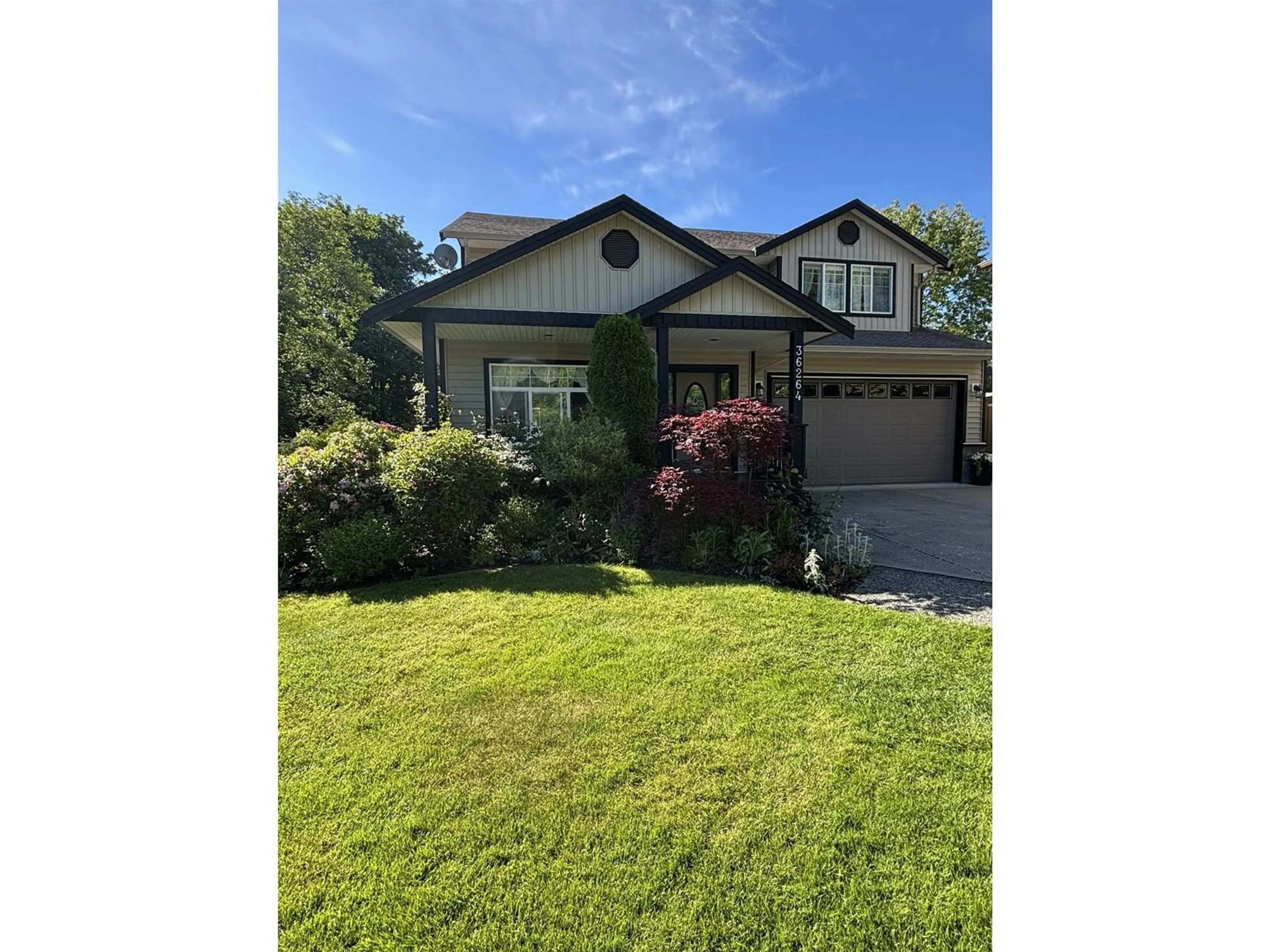 Home with vinyl exterior material, street for 36264 ATWOOD, Abbotsford British Columbia V3G2Y8