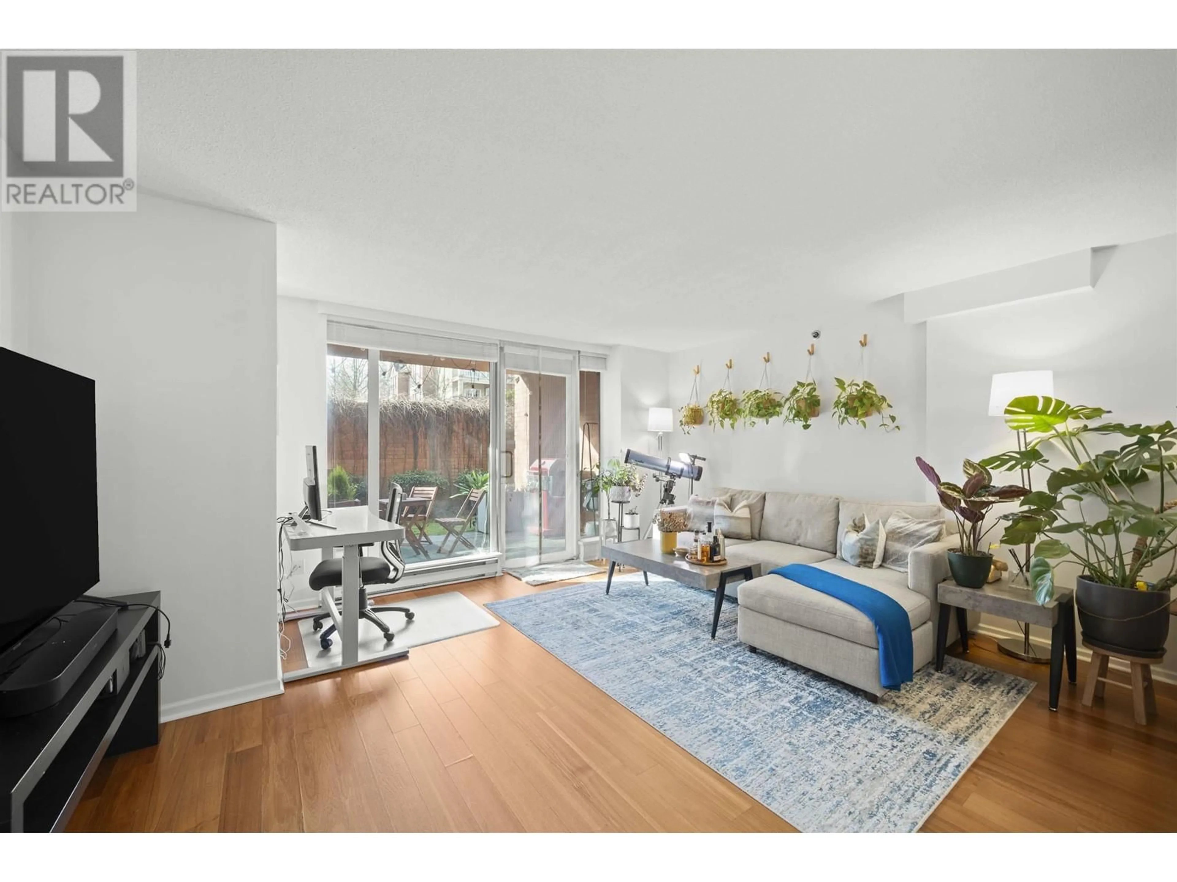Living room with furniture, unknown for 106 - 503 16TH AVENUE, Vancouver British Columbia V5Z4N3