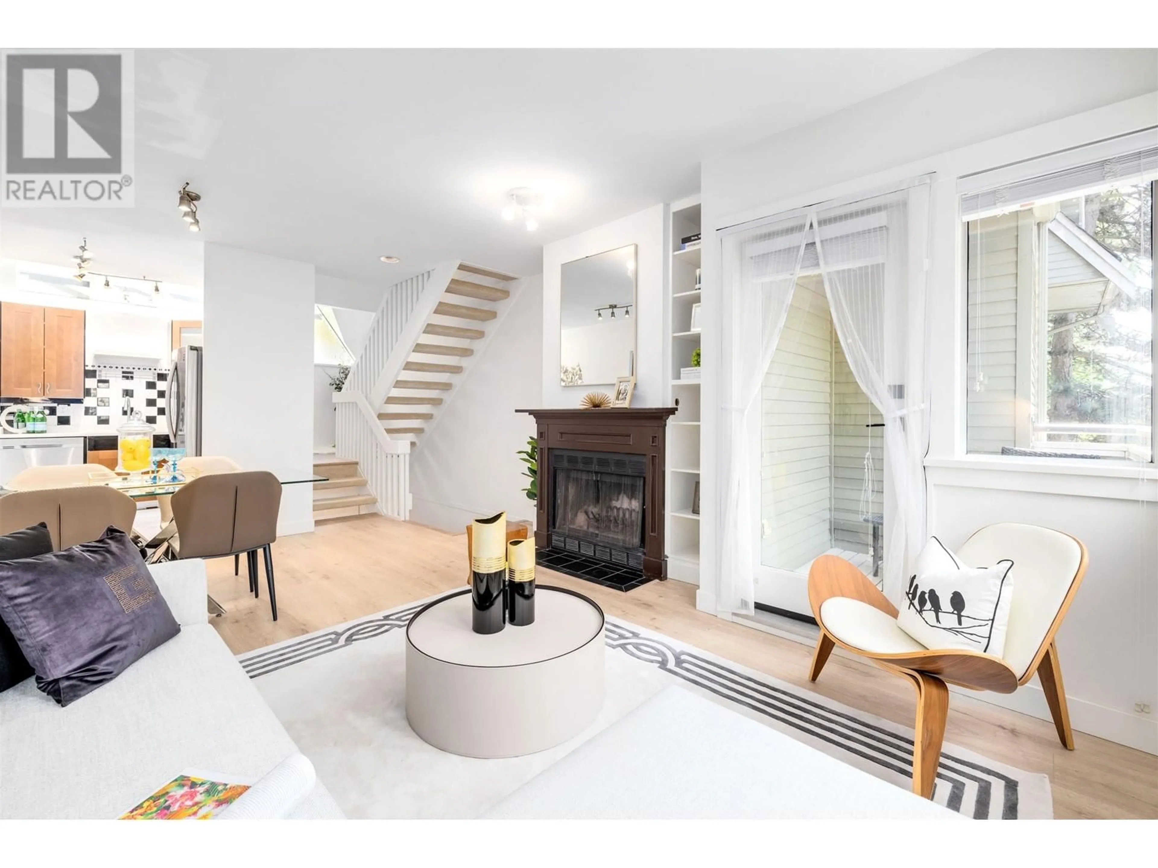Living room with furniture, unknown for 2415 6TH AVENUE, Vancouver British Columbia V6K1W2