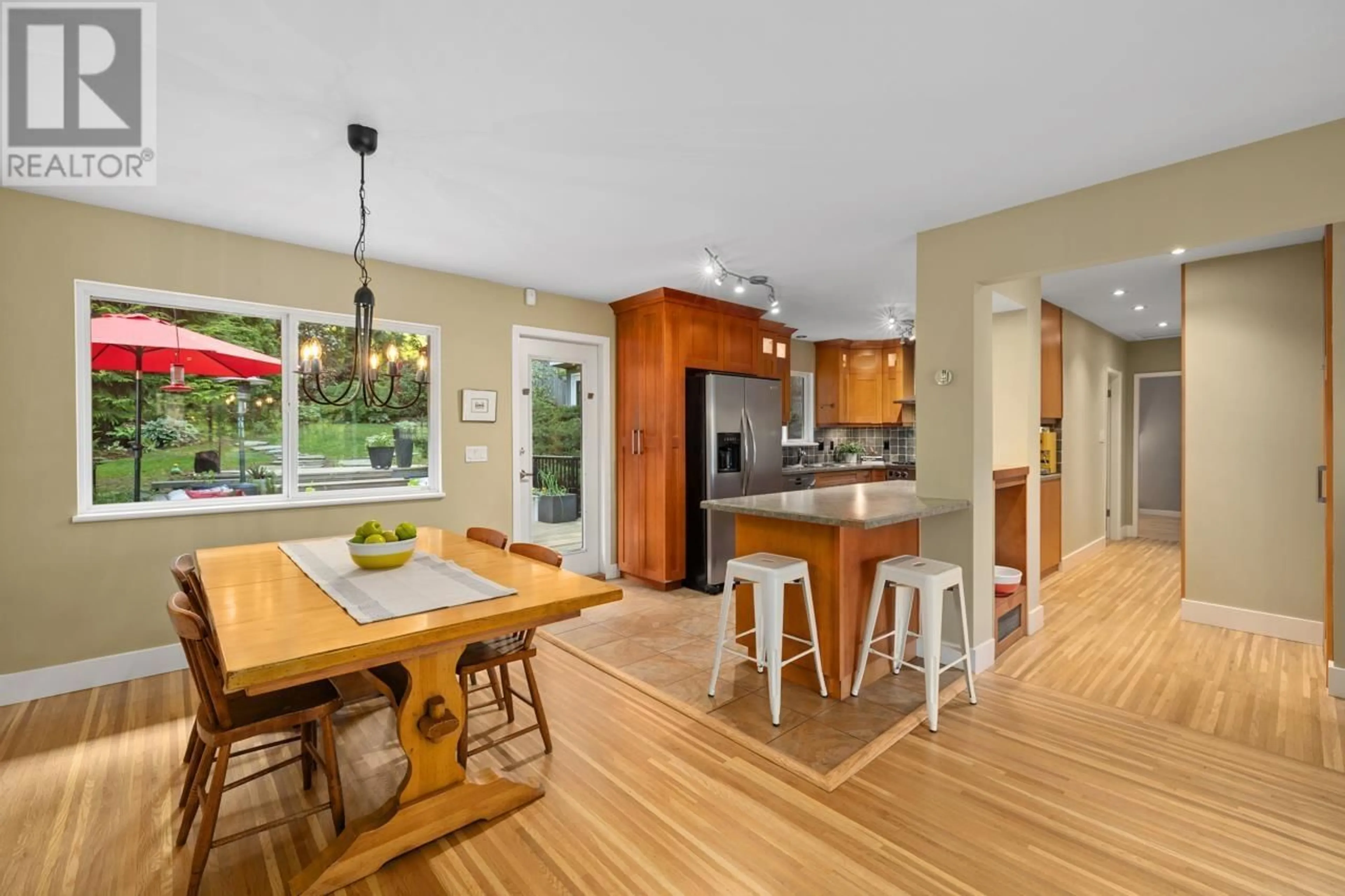 Open concept kitchen, unknown for 3219 ROYAL AVENUE, North Vancouver British Columbia V7K1Y7