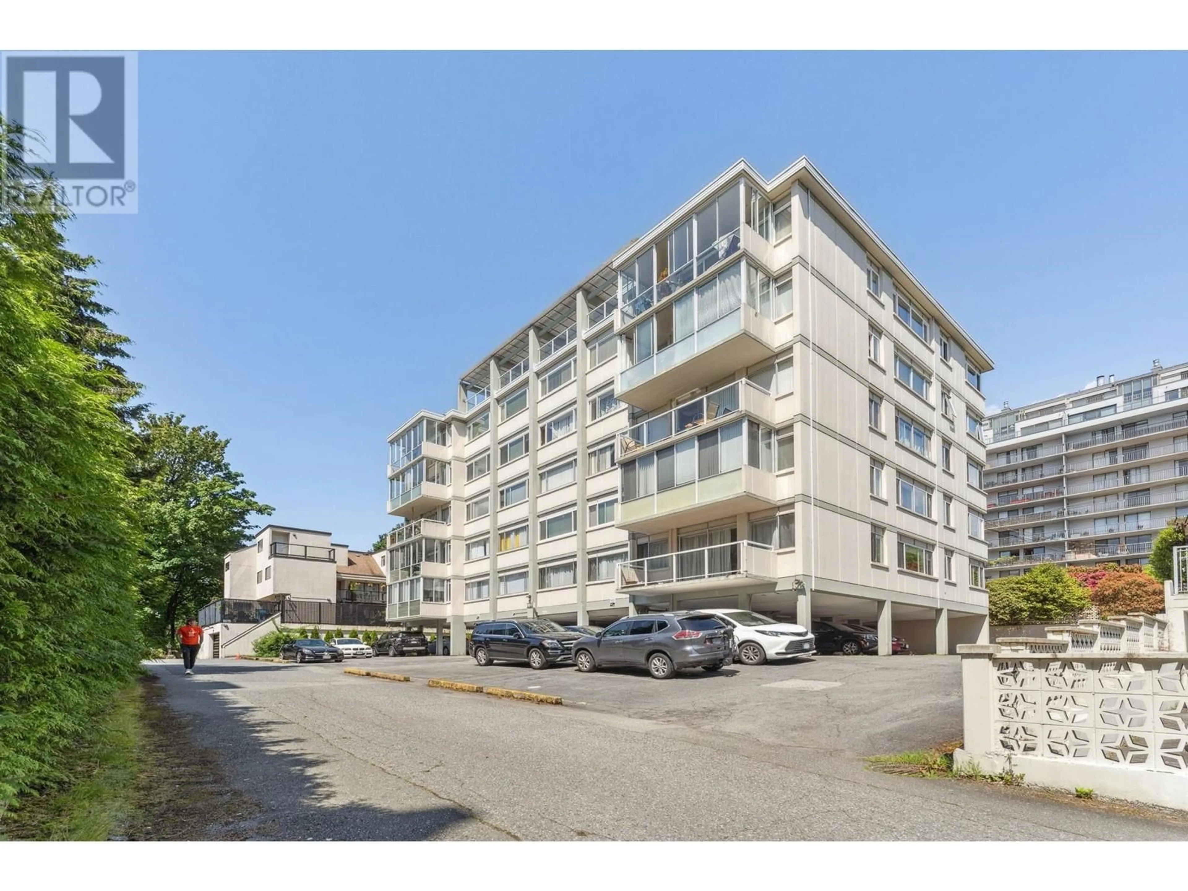 Unknown for 205 - 1750 ESQUIMALT AVENUE, West Vancouver British Columbia V7V1R8