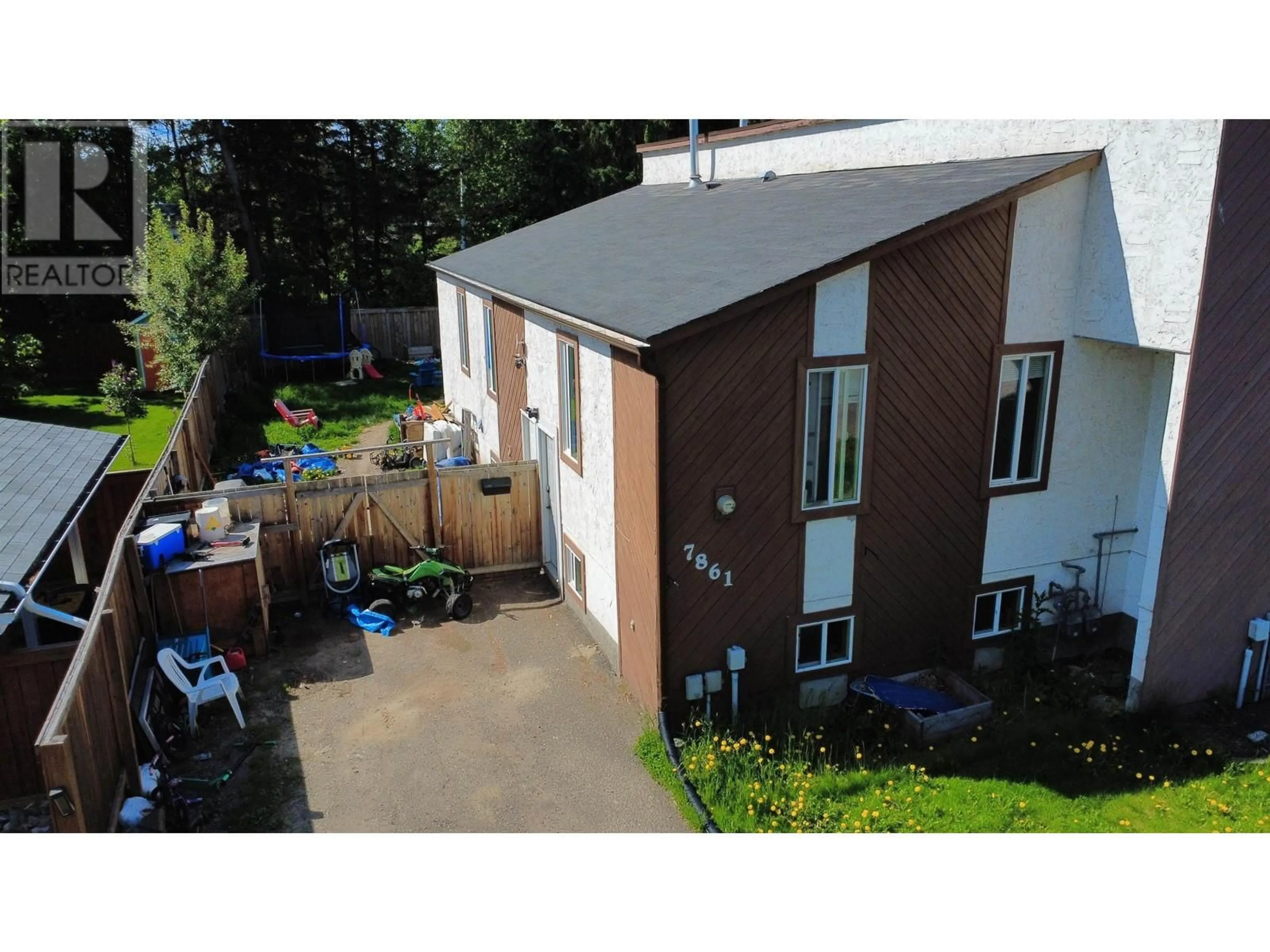 A pic from outside/outdoor area/front of a property/back of a property/a pic from drone, building for 7861 ROCHESTER CRESCENT, Prince George British Columbia V2N3V7