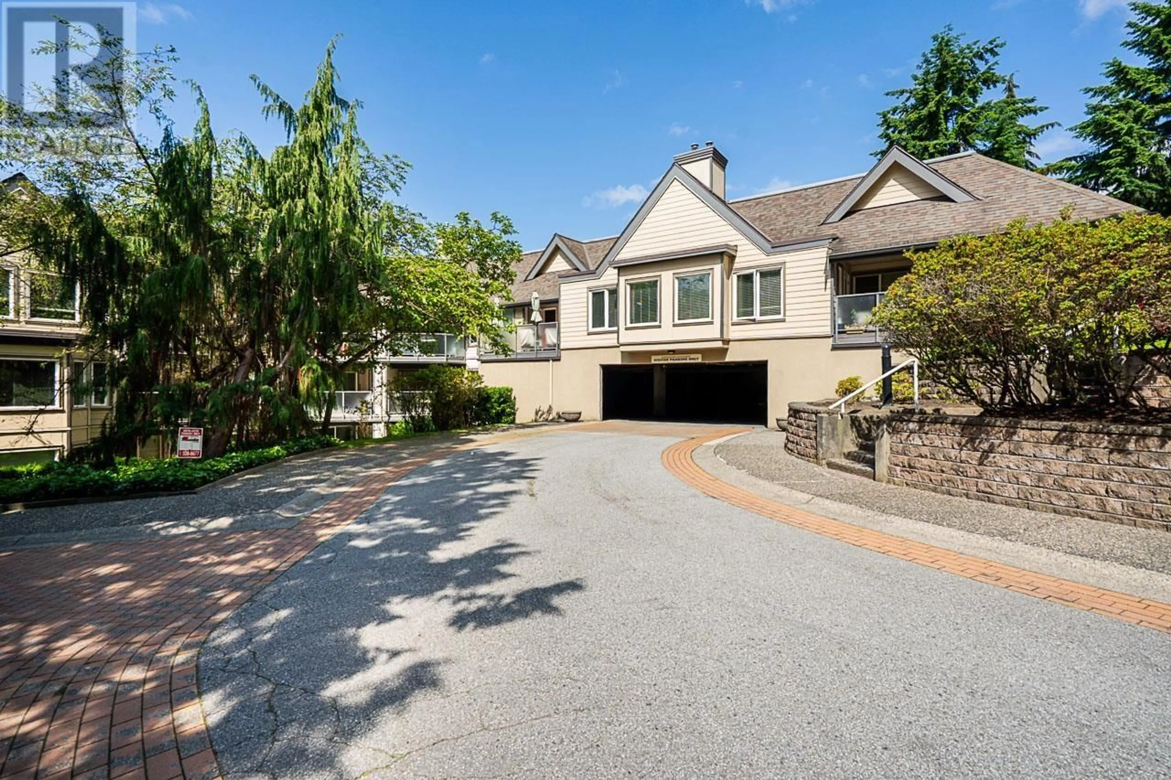A pic from outside/outdoor area/front of a property/back of a property/a pic from drone, street for 223 - 6707 SOUTHPOINT DRIVE, Burnaby British Columbia V3N4V8