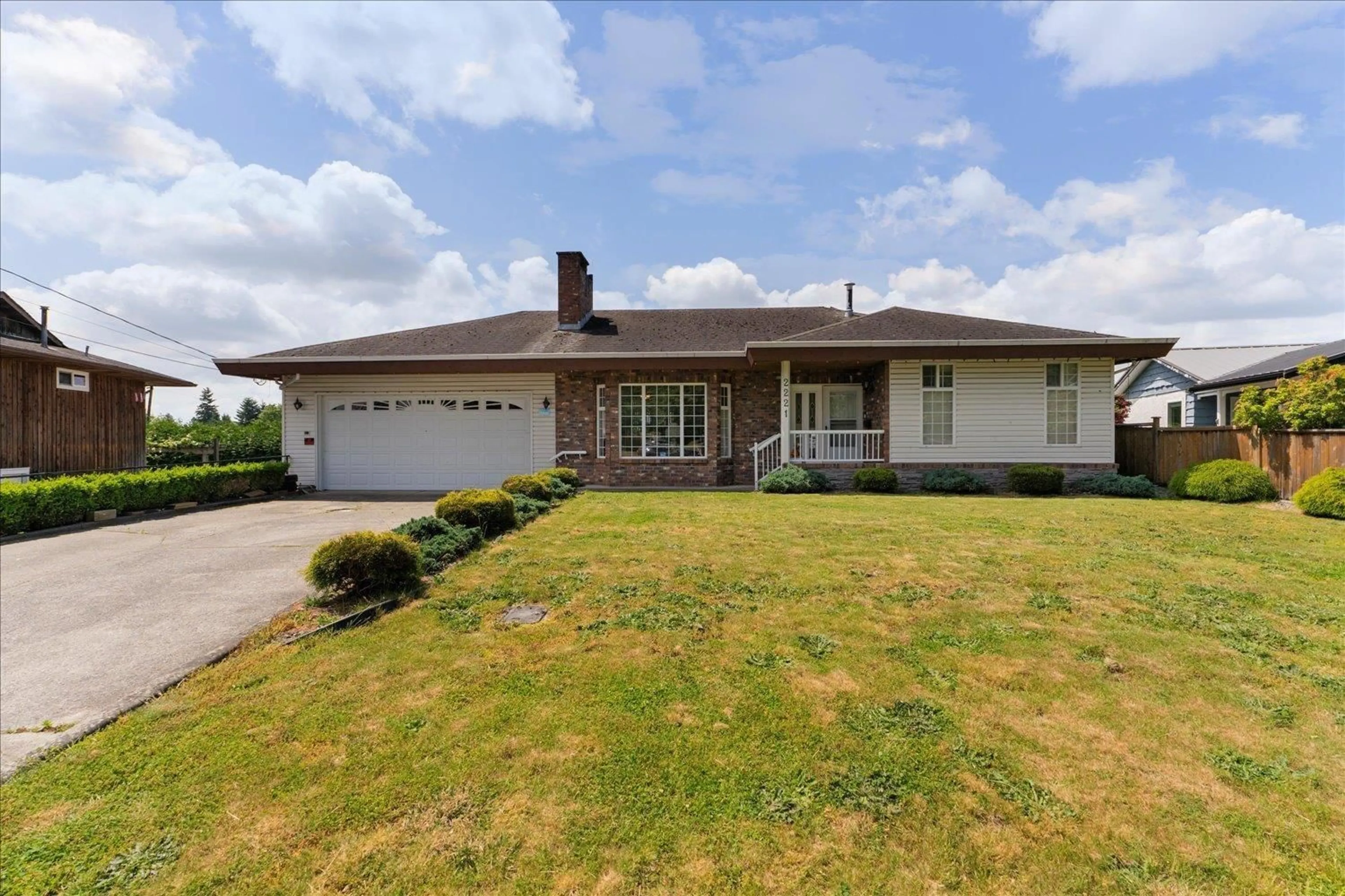 Unknown for 2221 BEVAN, Abbotsford British Columbia V2T3Z4