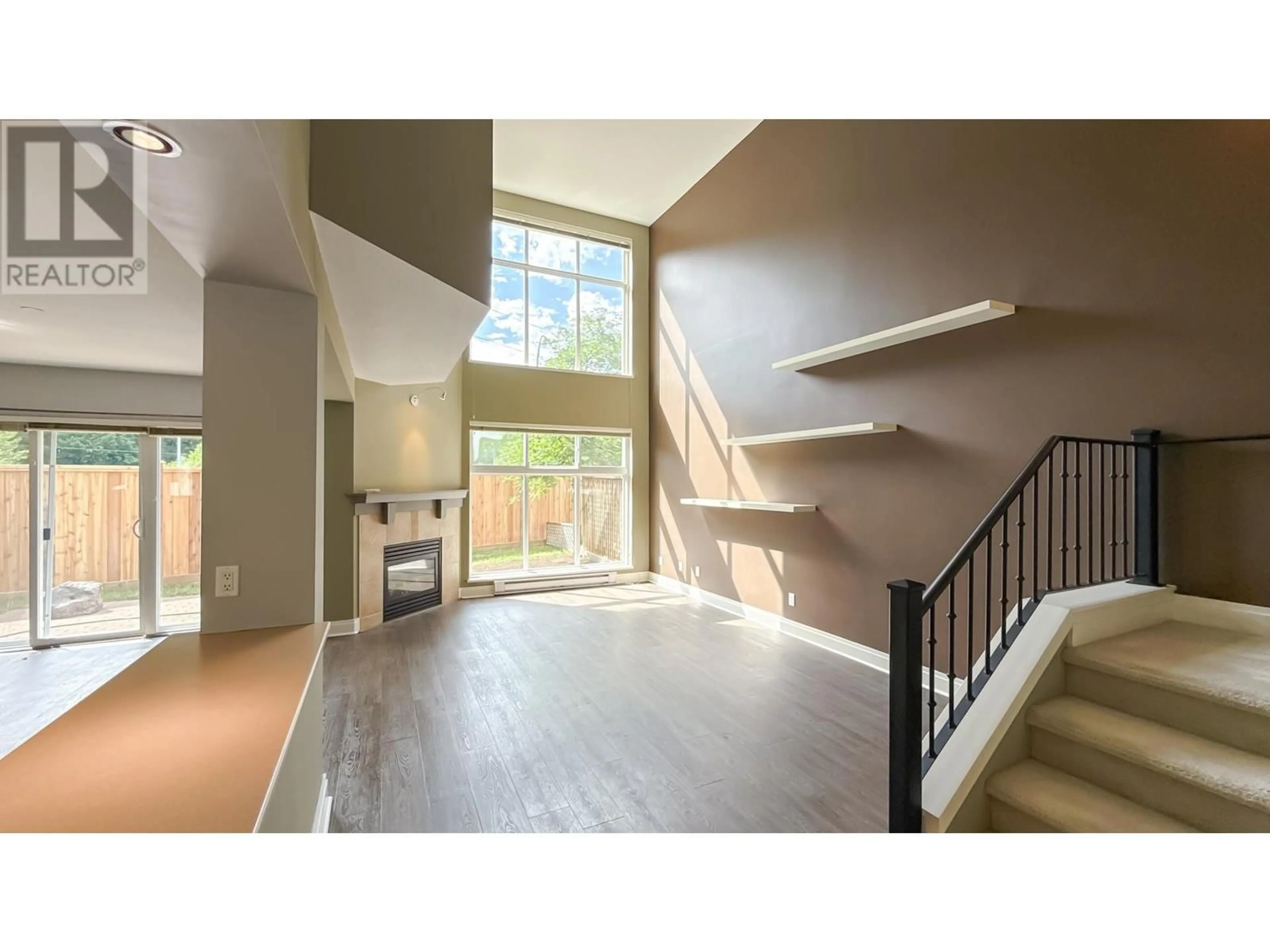 Unknown for 3 - 41050 TANTALUS ROAD, Squamish British Columbia V8B0M6