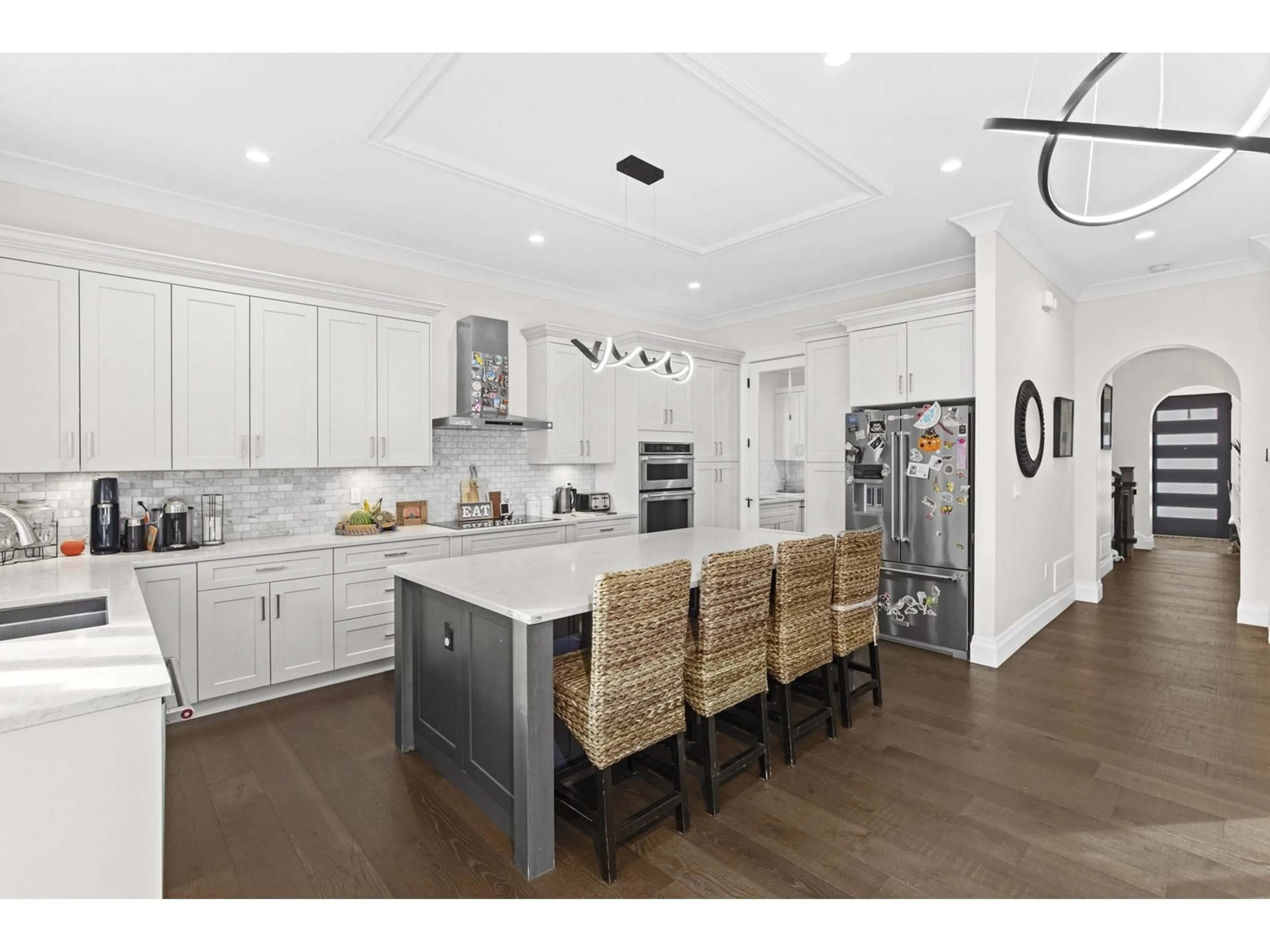 Open concept kitchen, unknown for 16696 18, Surrey British Columbia V3Z9X5