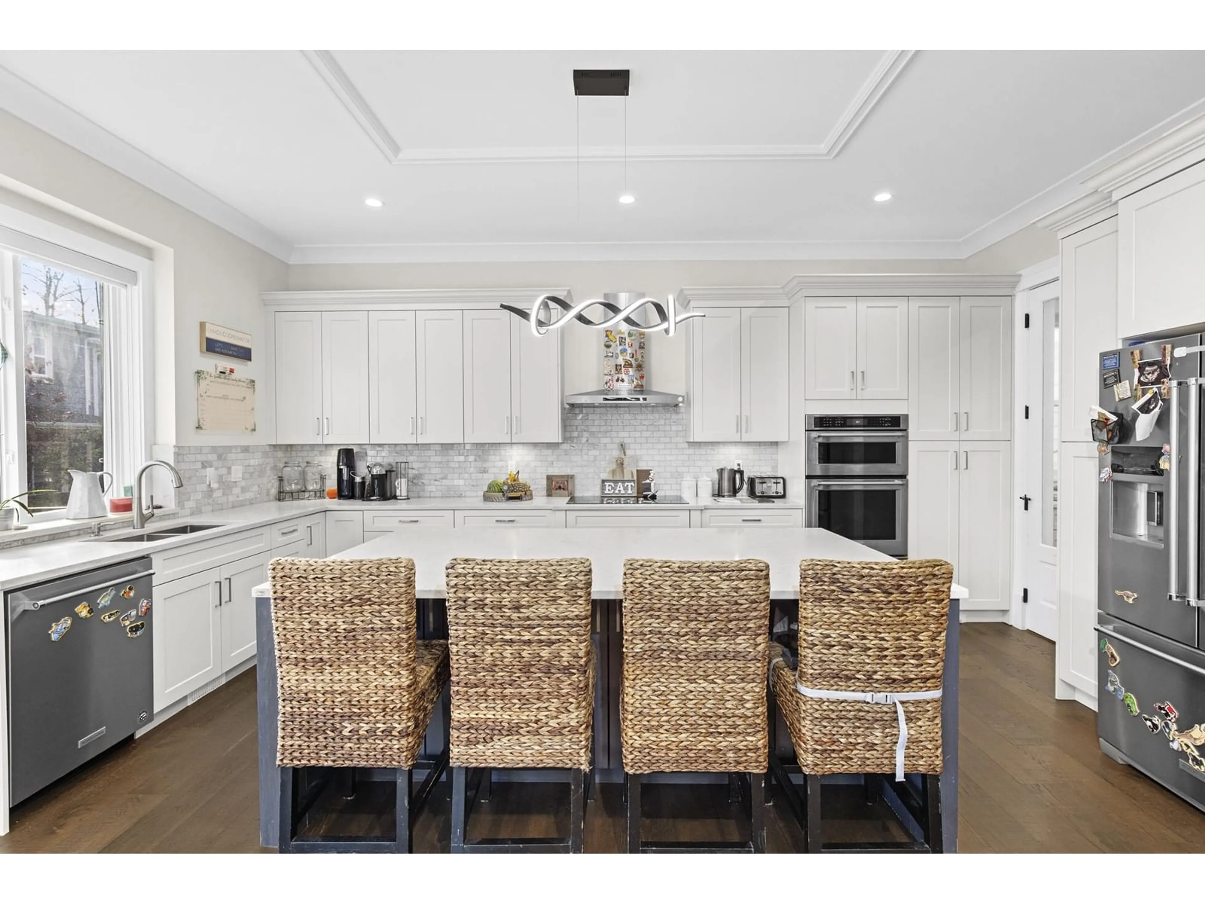 Open concept kitchen, ceramic/tile floor for 16696 18, Surrey British Columbia V3Z9X5