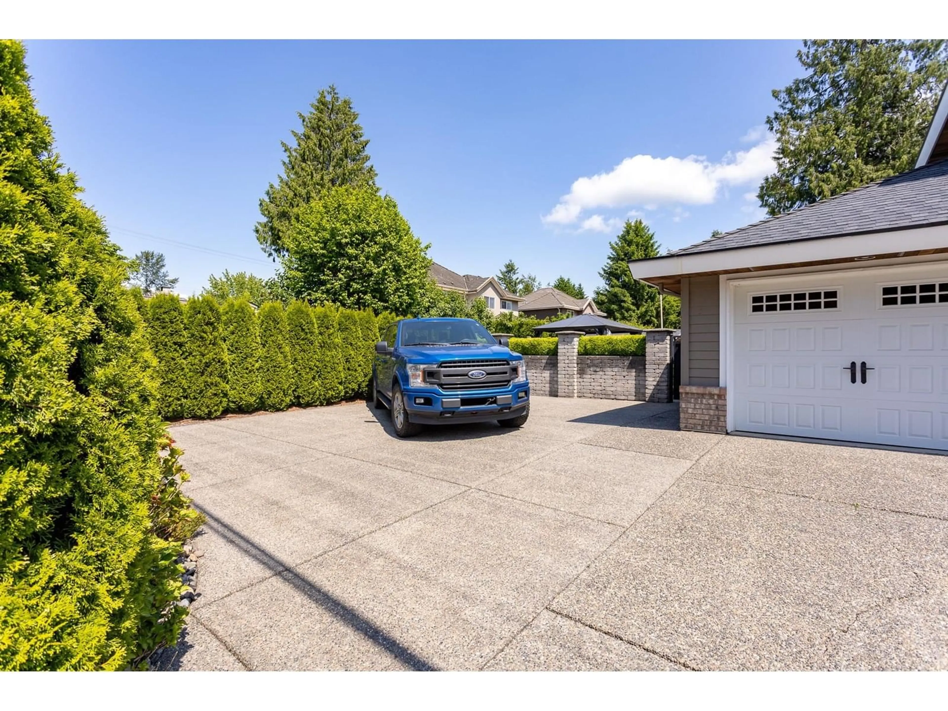 A pic from outside/outdoor area/front of a property/back of a property/a pic from drone, street for 10758 158, Surrey British Columbia V4N1L1