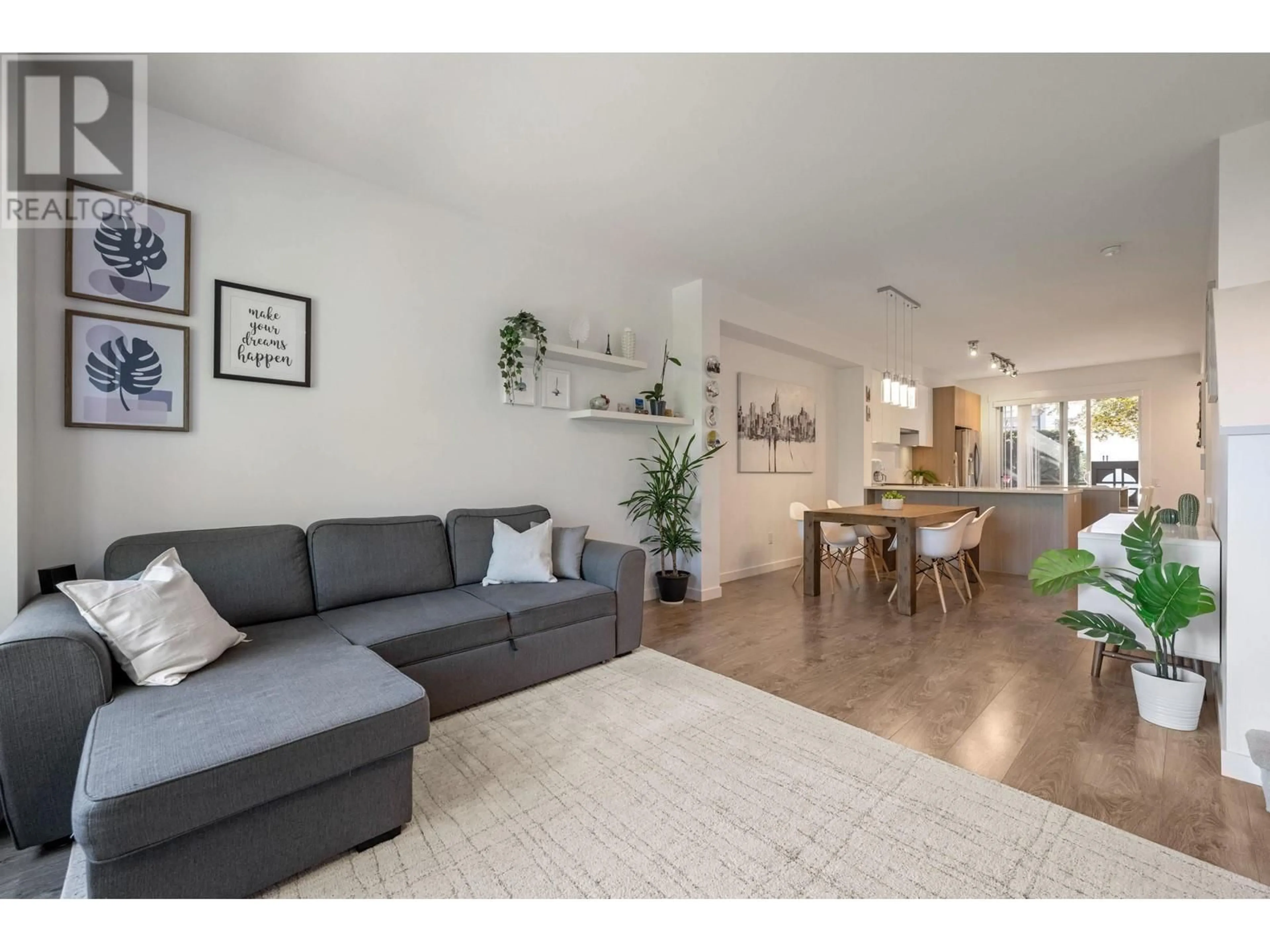 Living room with furniture, unknown for 8 - 1320 RILEY STREET, Coquitlam British Columbia V3E0J4