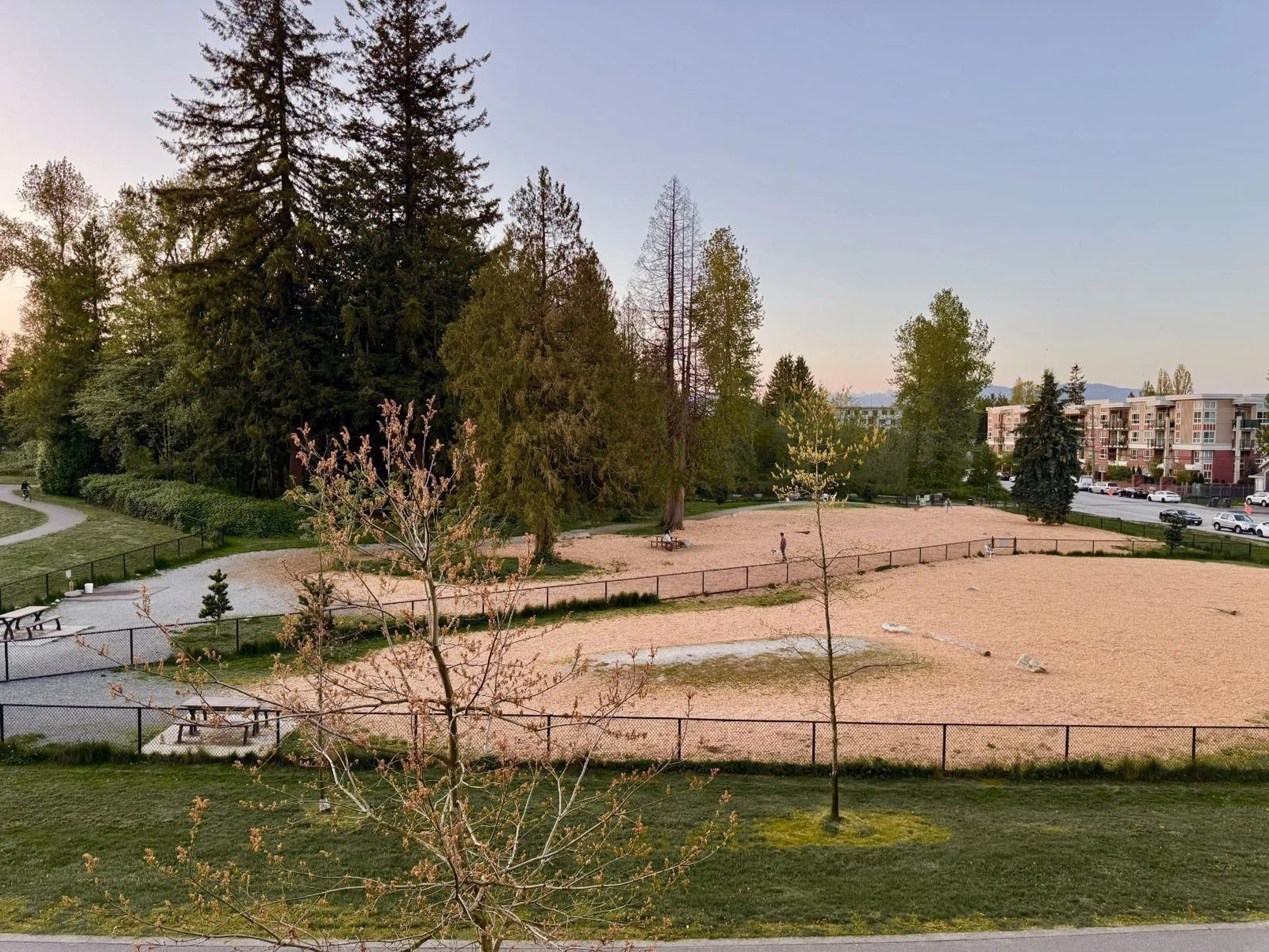 Unknown for 305 - 10603 140, Surrey British Columbia V3T0M8