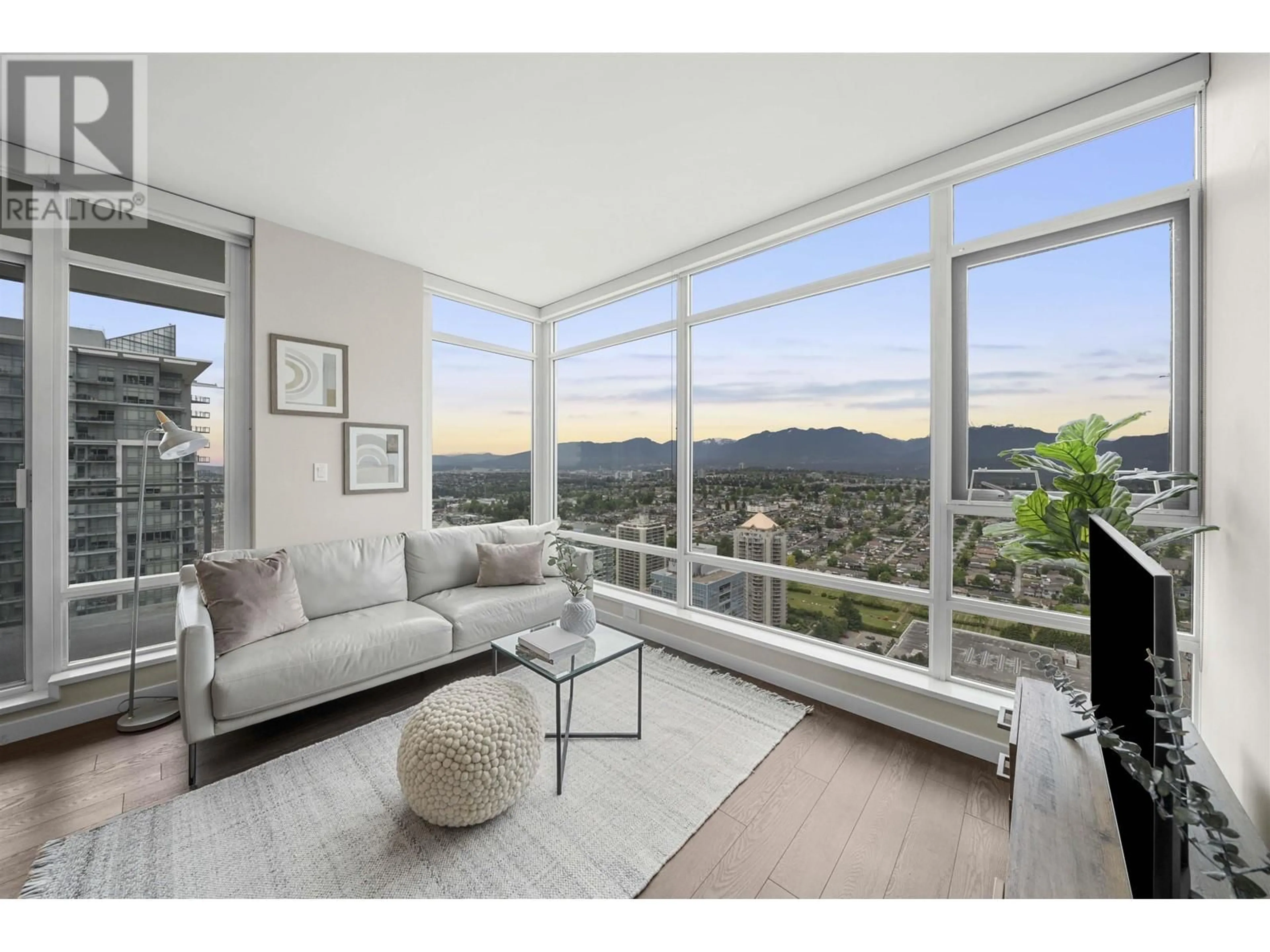 Living room with furniture, unknown for 3503 - 4485 SKYLINE DRIVE, Burnaby British Columbia V5C0J2