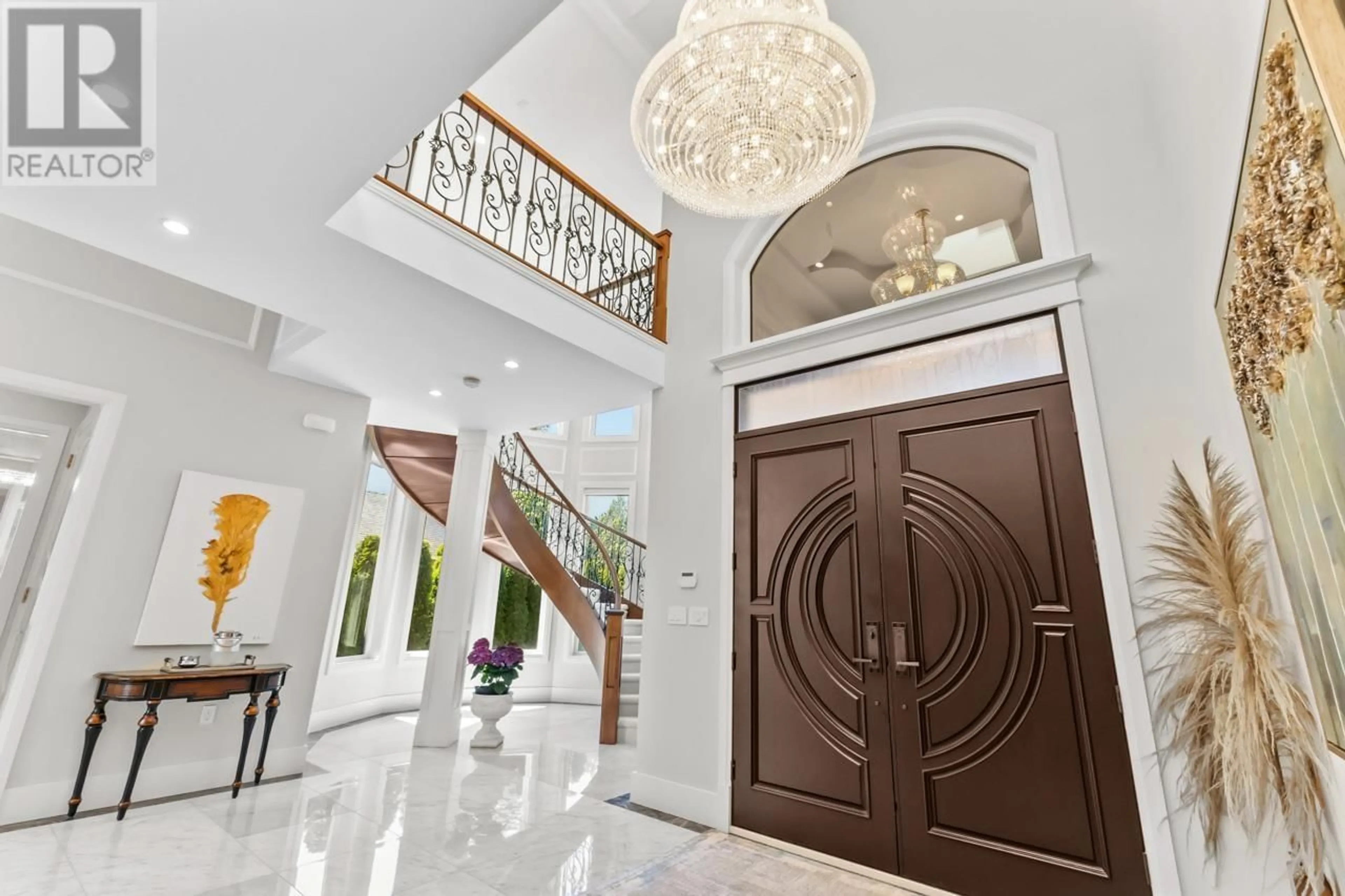 Indoor foyer for 6480 CAMSELL CRESCENT, Richmond British Columbia V7C2M7