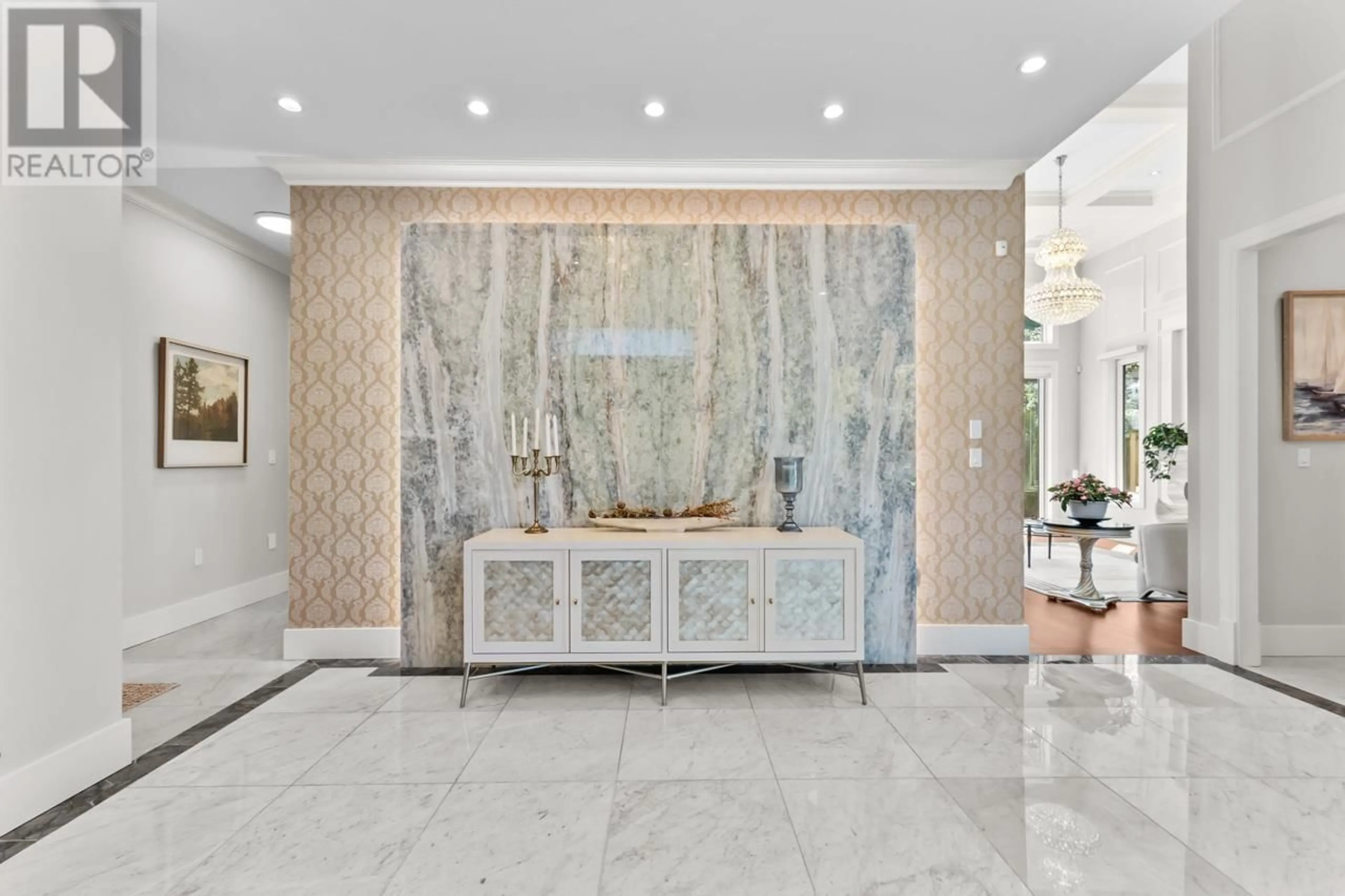 Lobby for 6480 CAMSELL CRESCENT, Richmond British Columbia V7C2M7