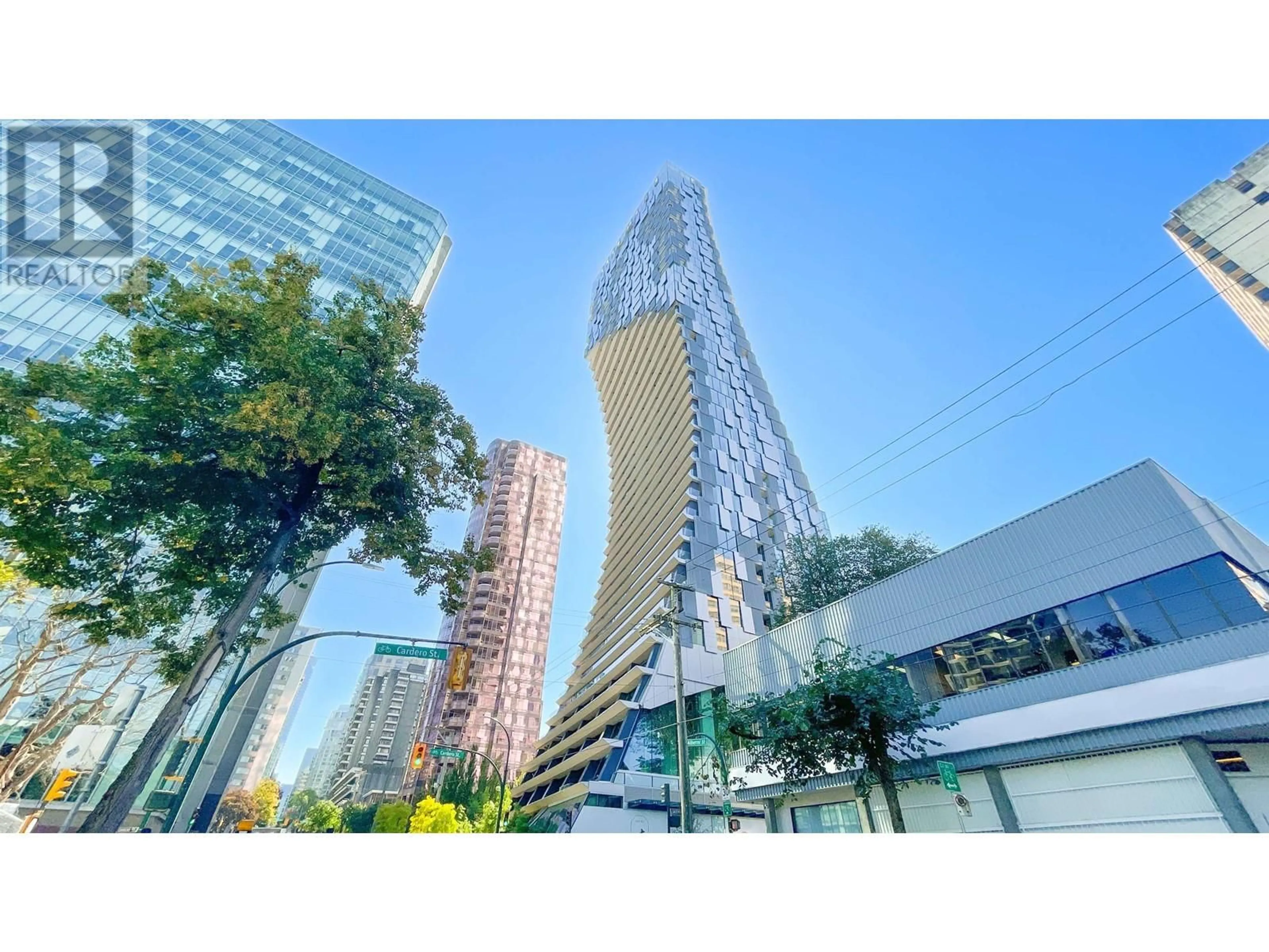 Indoor foyer for 705 - 1568 ALBERNI STREET, Vancouver British Columbia V6G1A5