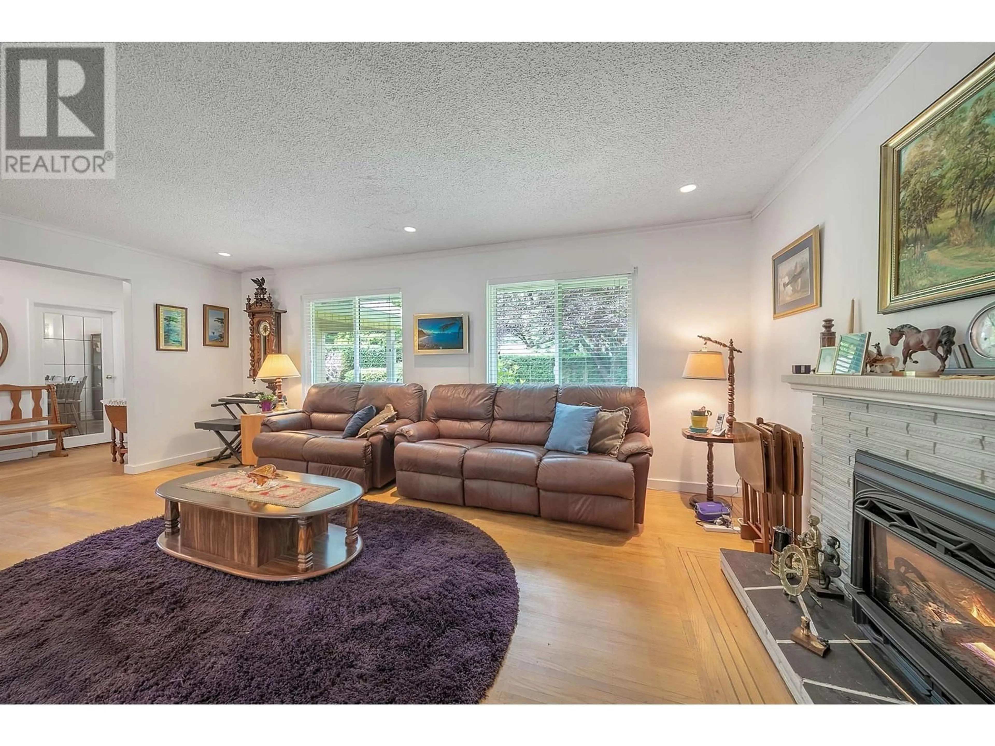 Living room with furniture, unknown for 5274 12 AVENUE, Delta British Columbia V4M2A8