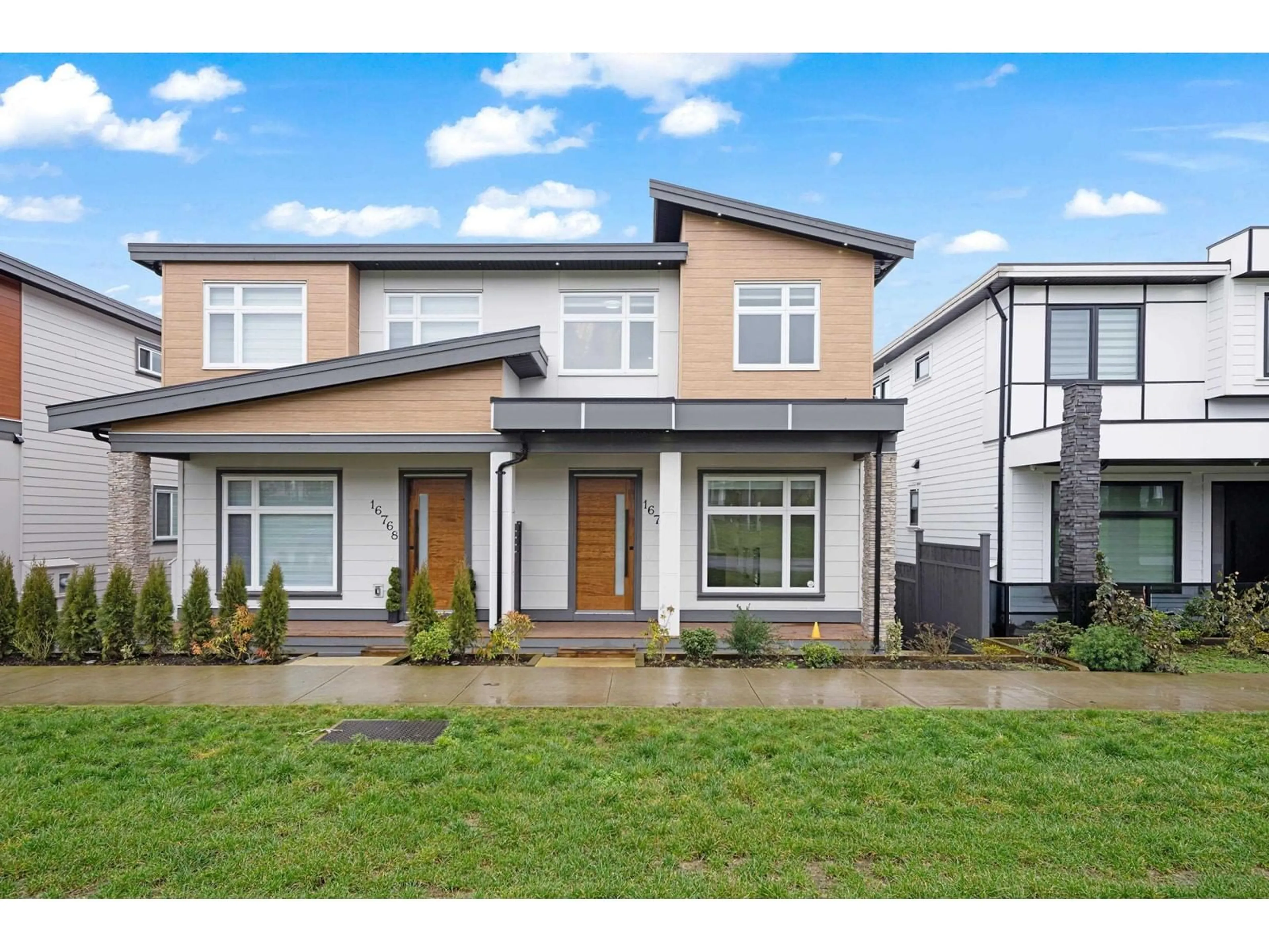 Home with vinyl exterior material, street for 16762 16, Surrey British Columbia V3S9X7