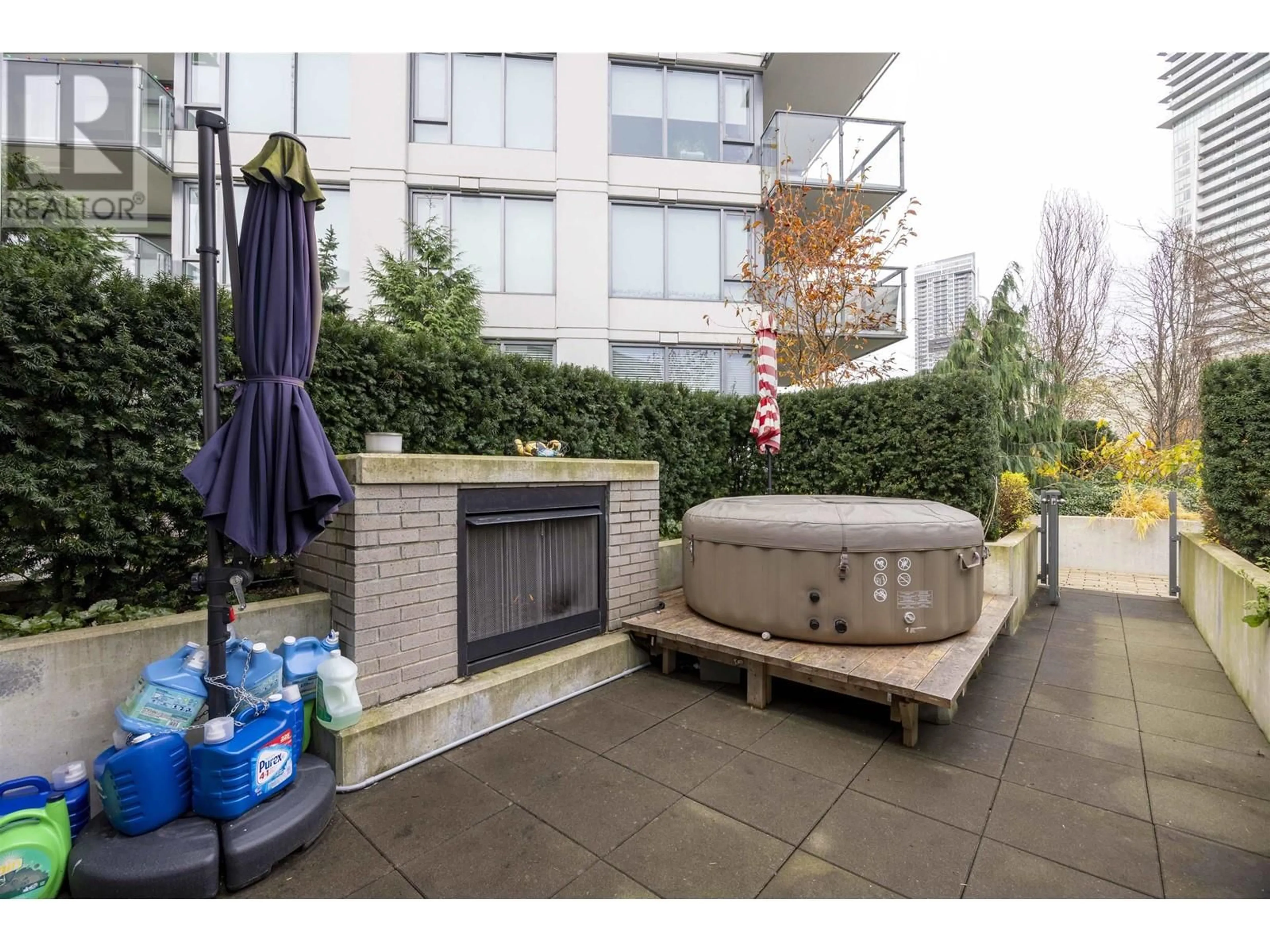 Patio, street for 102 - 578 EMERSON STREET, Coquitlam British Columbia V3J0G4