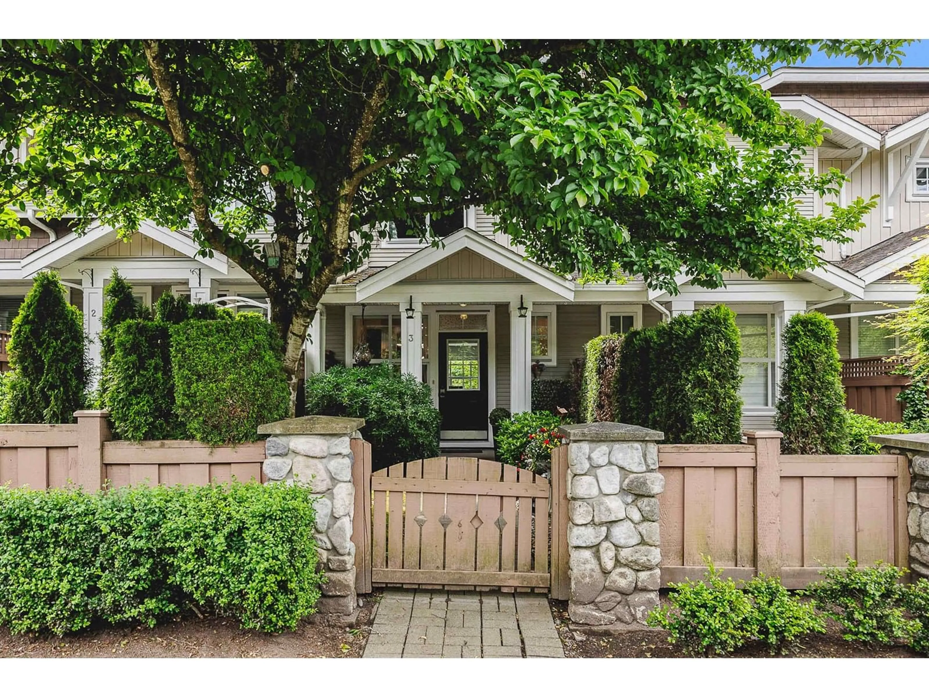 Indoor entryway for 3 - 20460 66, Langley British Columbia V2Y3B6