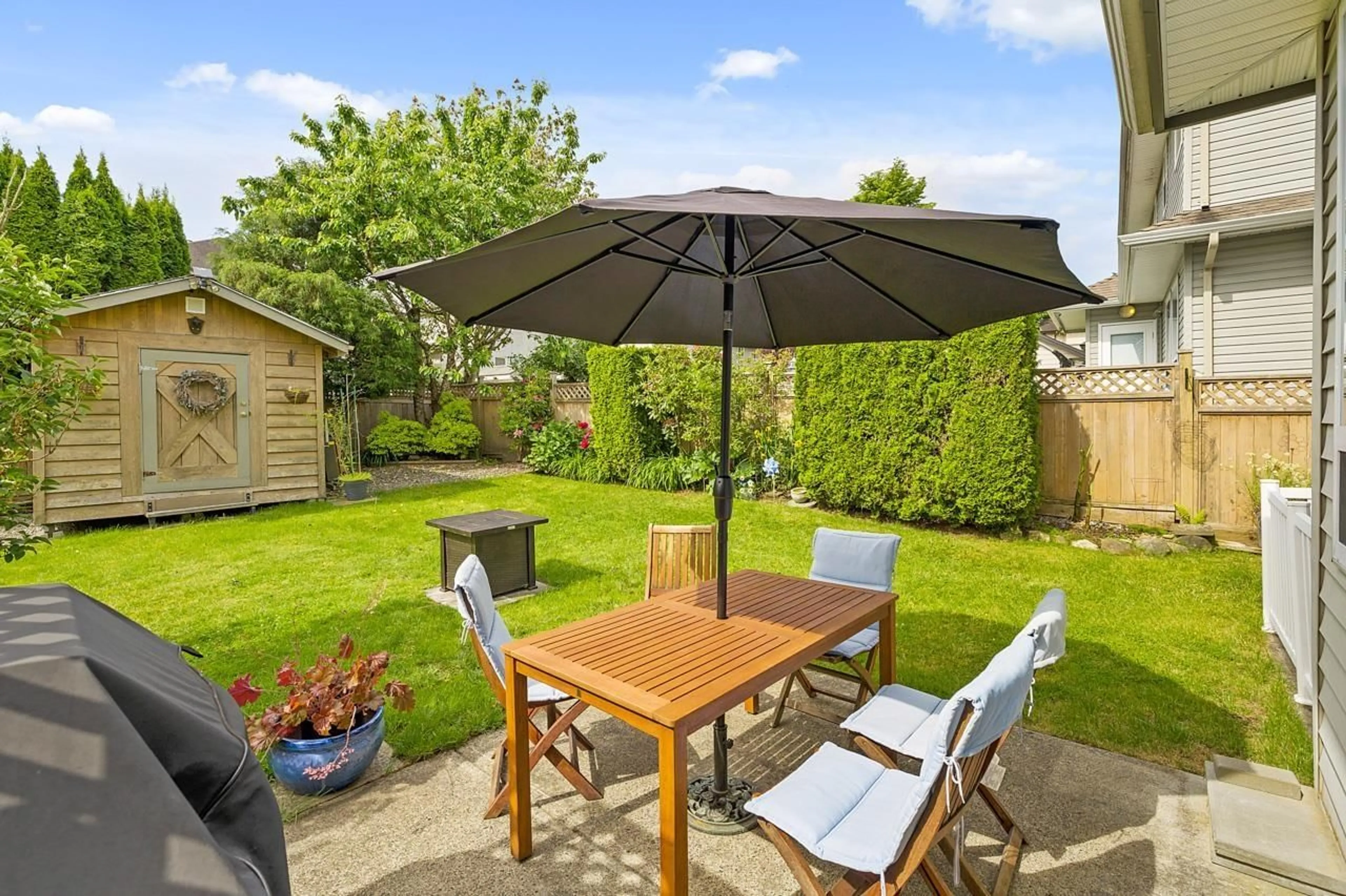 Patio, street for 16916 GREENBROOK, Surrey British Columbia V4N5C7