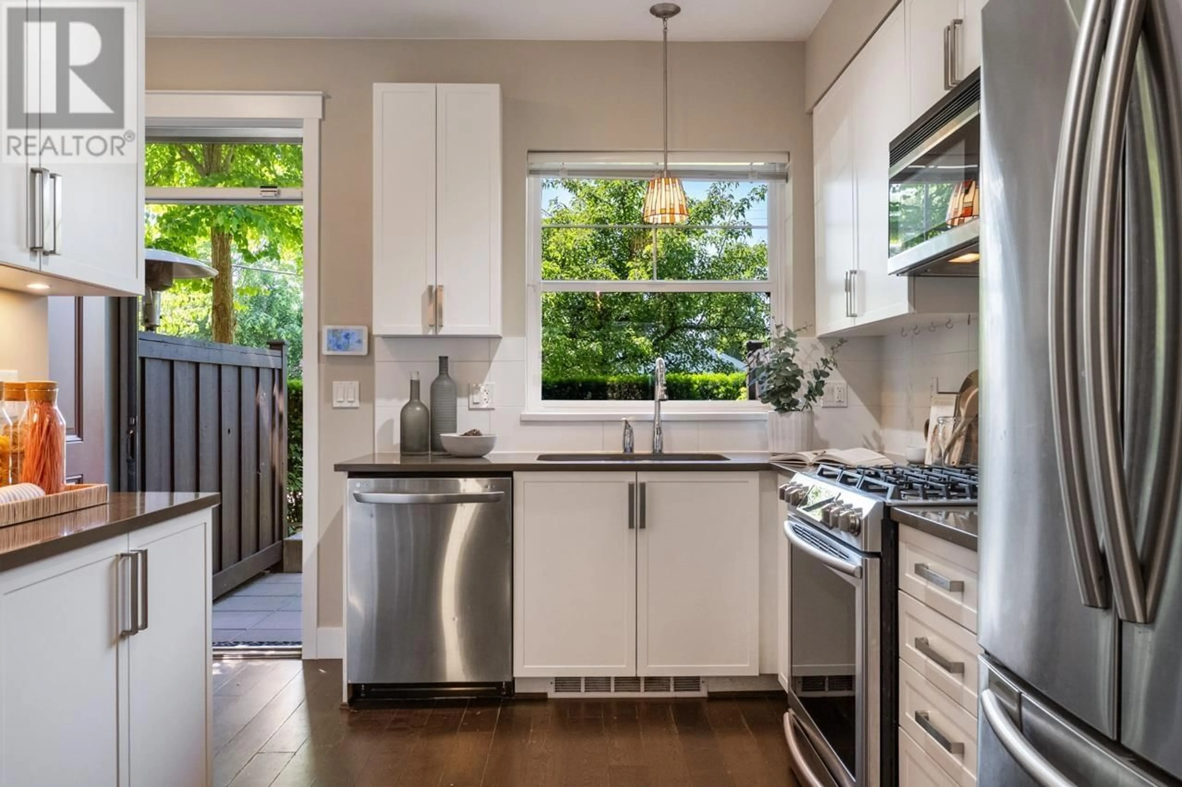 Unknown for 1278 SALSBURY DRIVE, Vancouver British Columbia V5L0B2