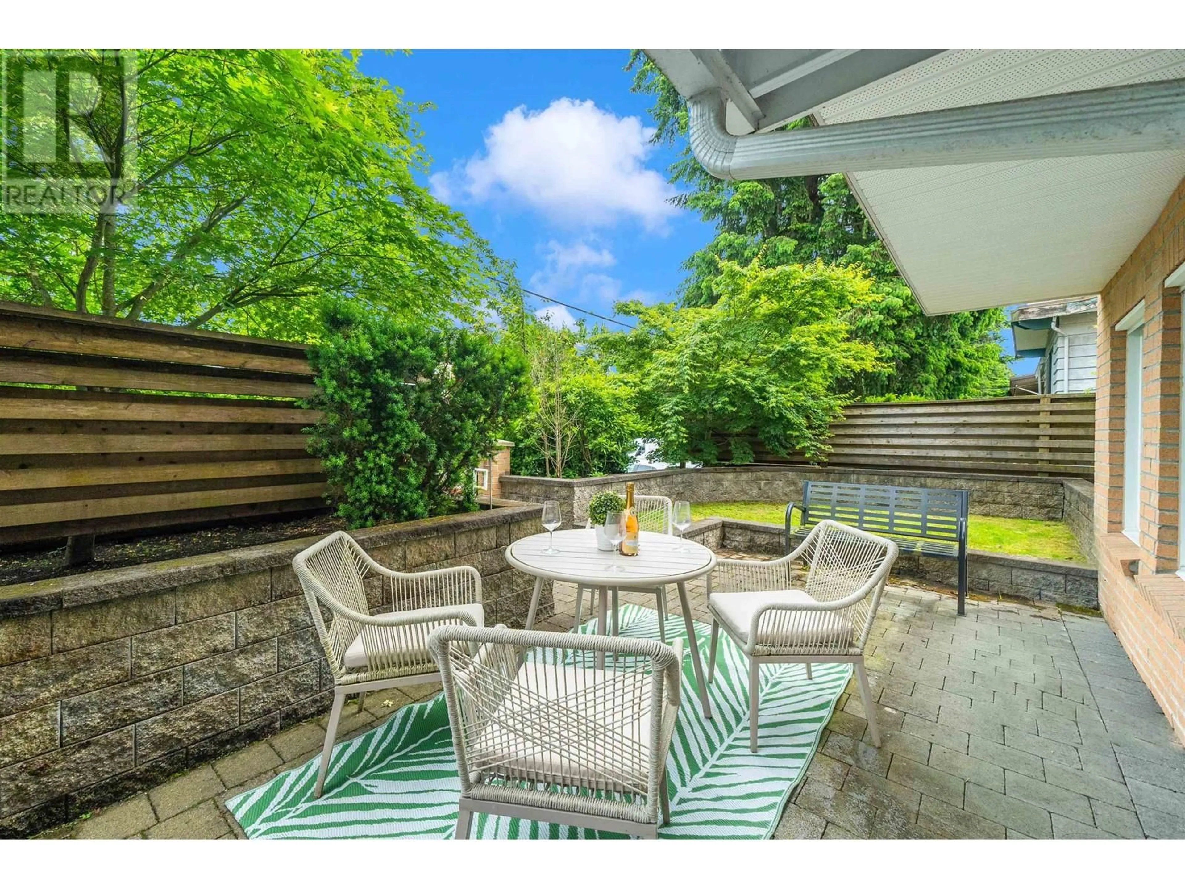Patio, street for 104 - 1990 WESTMINSTER AVENUE, Port Coquitlam British Columbia V3B1E8