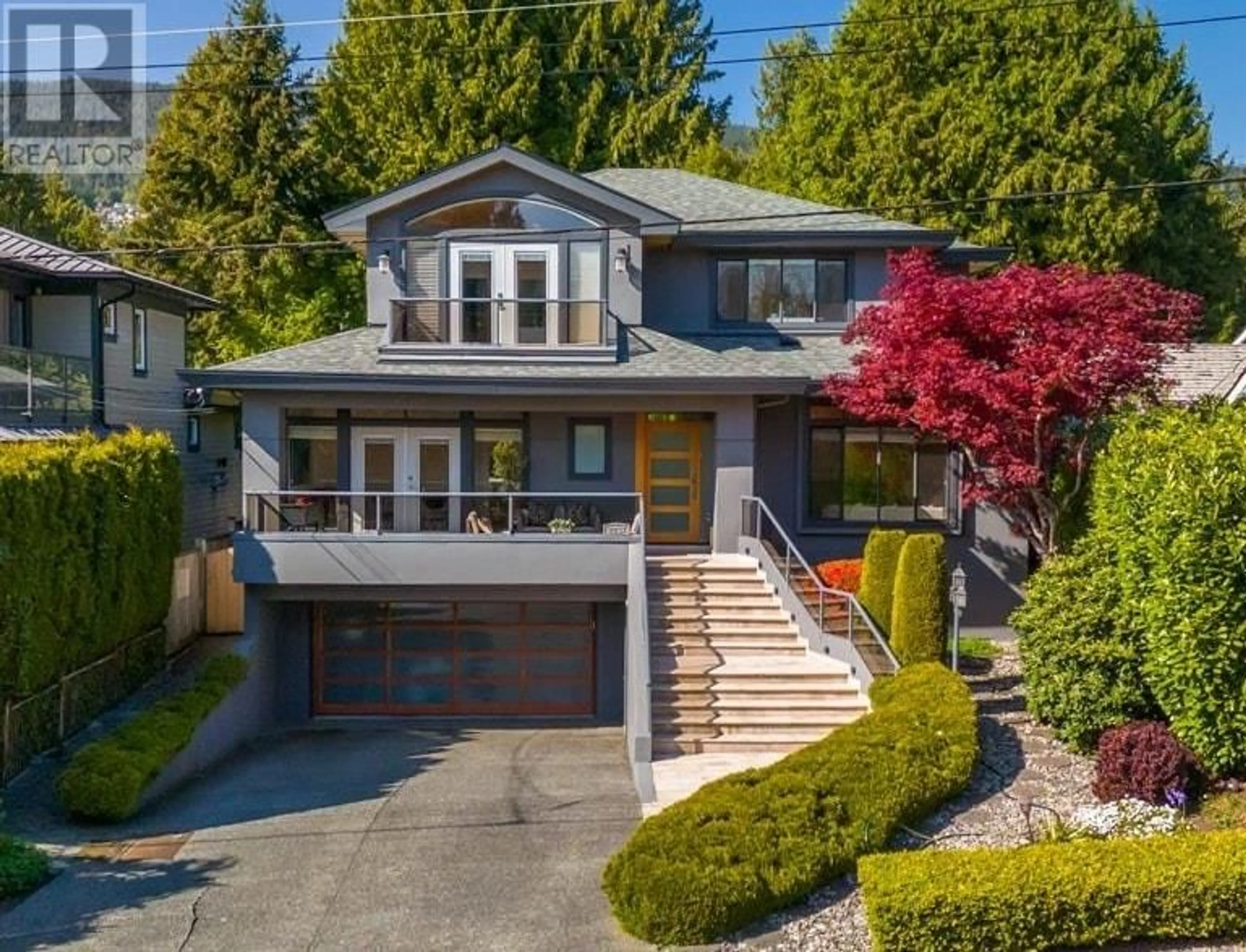 Home with vinyl exterior material, street for 2257 FULTON AVENUE, West Vancouver British Columbia V7V1T7