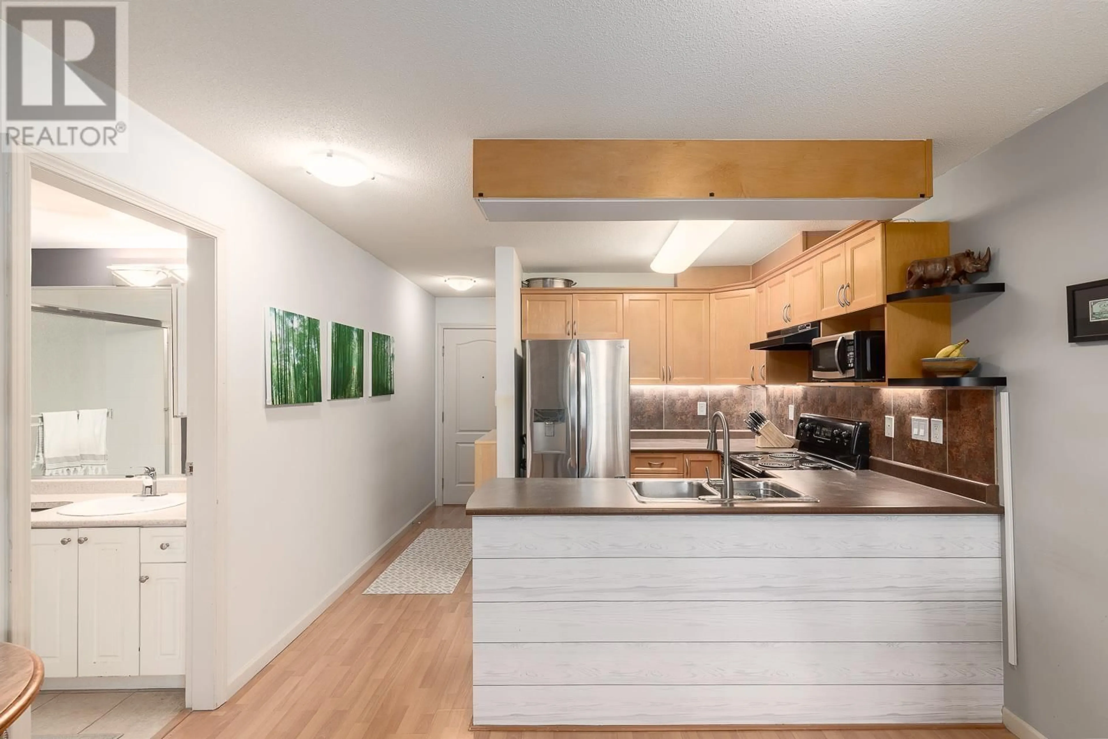 Open concept kitchen, unknown for 406 - 189 ONTARIO PLACE, Vancouver British Columbia V5W4C6