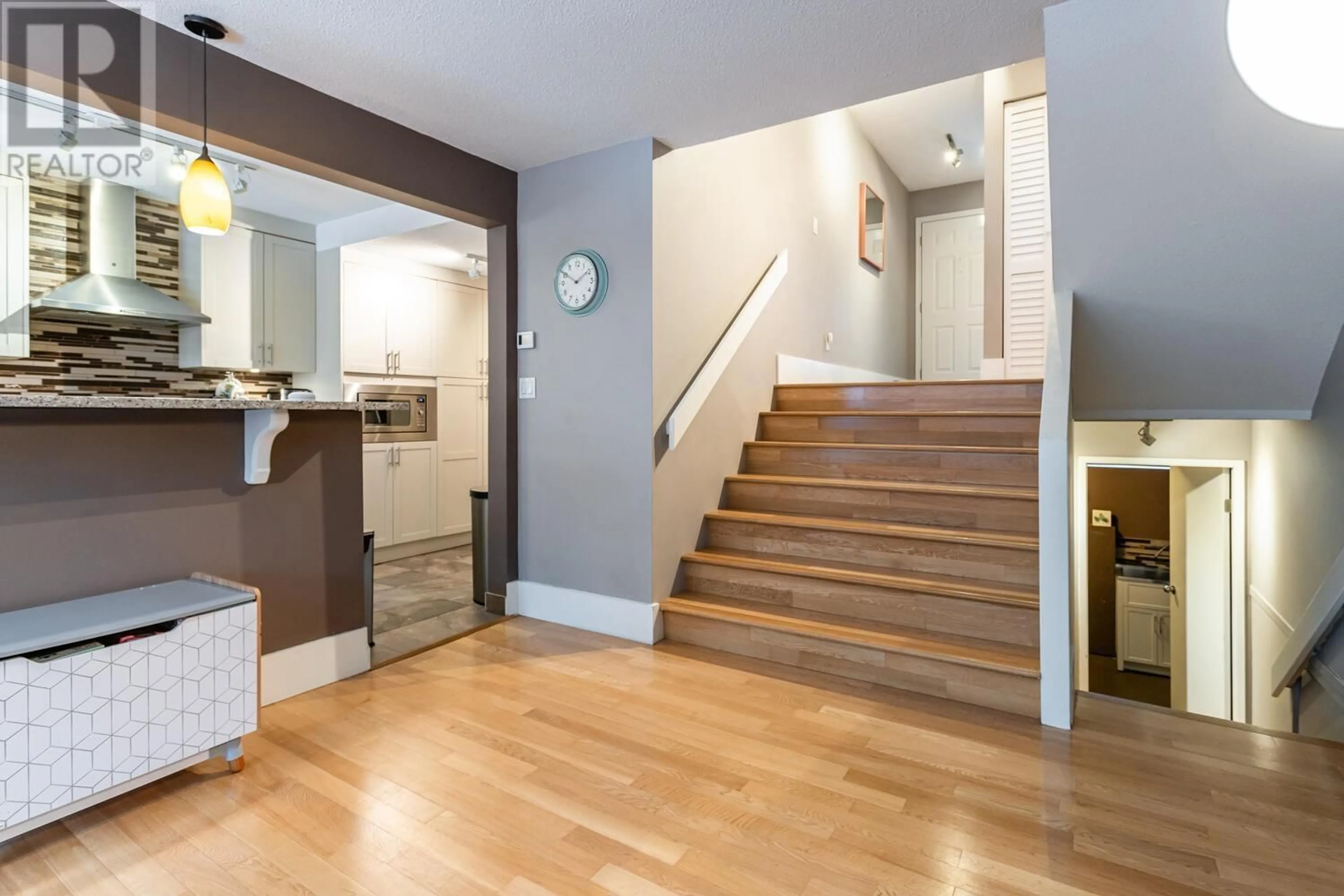 Unknown for 9044 ALTAIR PLACE, Burnaby British Columbia V3J1A7