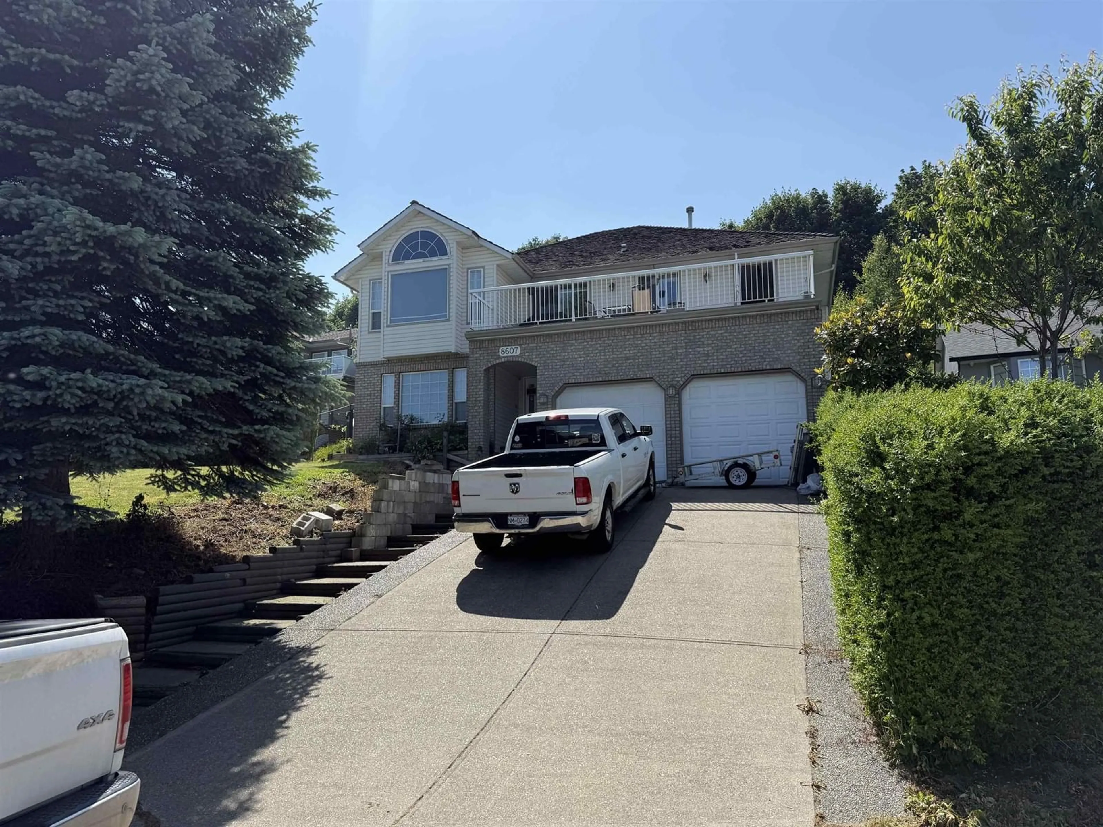 Home with vinyl exterior material, street for 8607 SUNRISE DRIVE, Chilliwack British Columbia V2R3H9