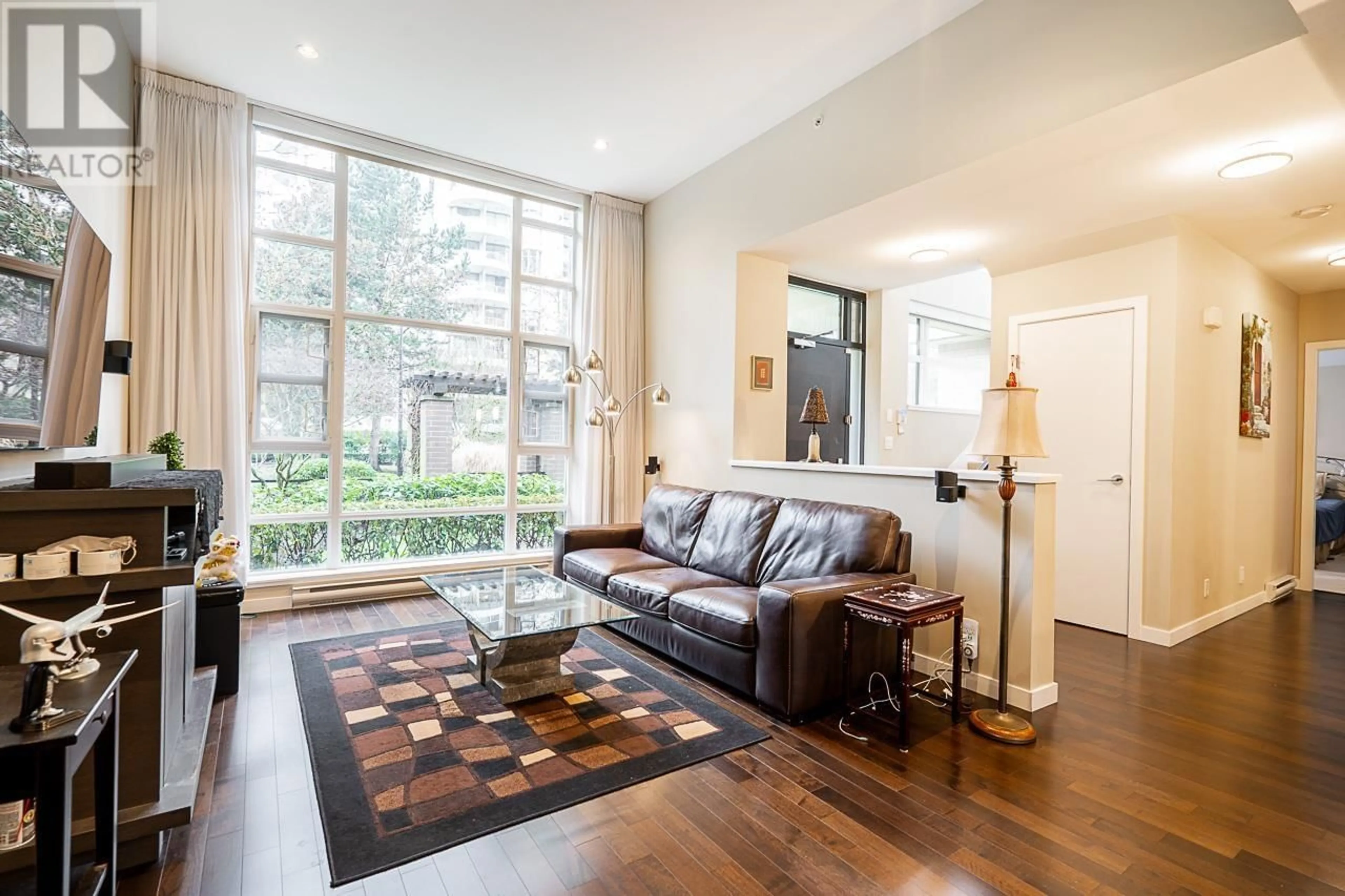 Unknown for 6198 WILSON AVENUE, Burnaby British Columbia V5H2R8