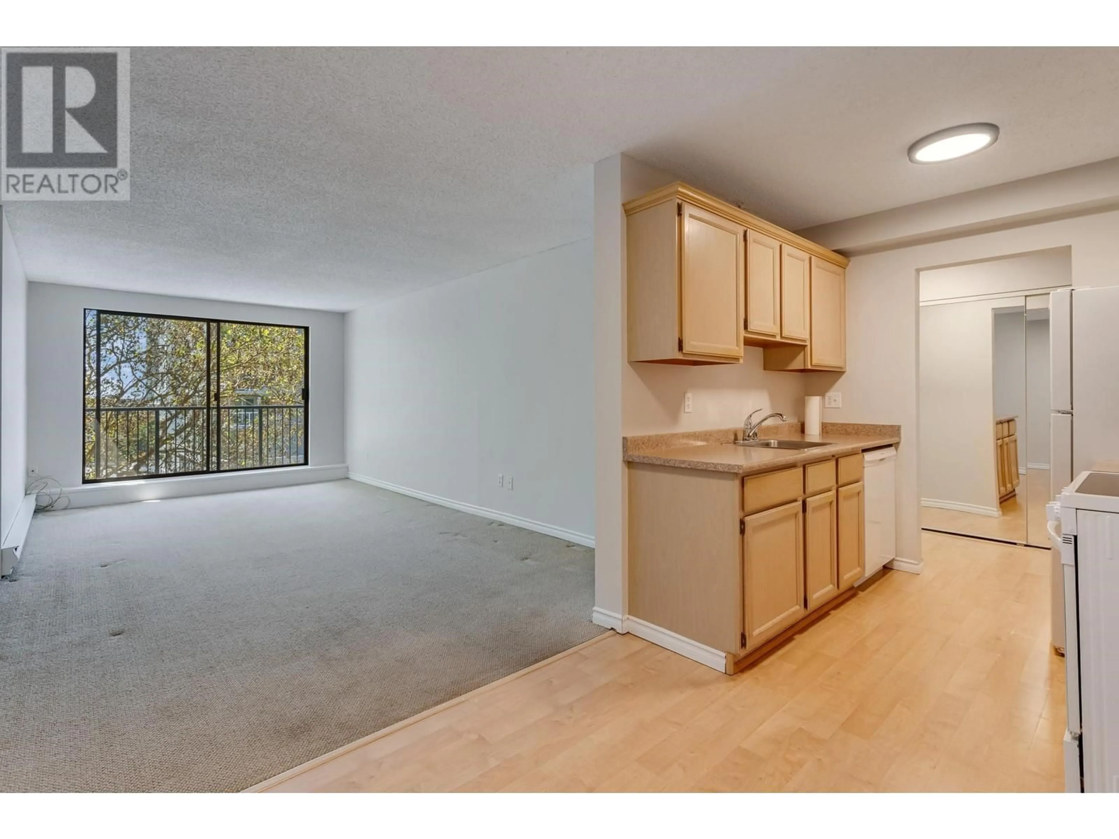 A pic of a room for 407 - 150 15TH STREET, North Vancouver British Columbia V7L4N9