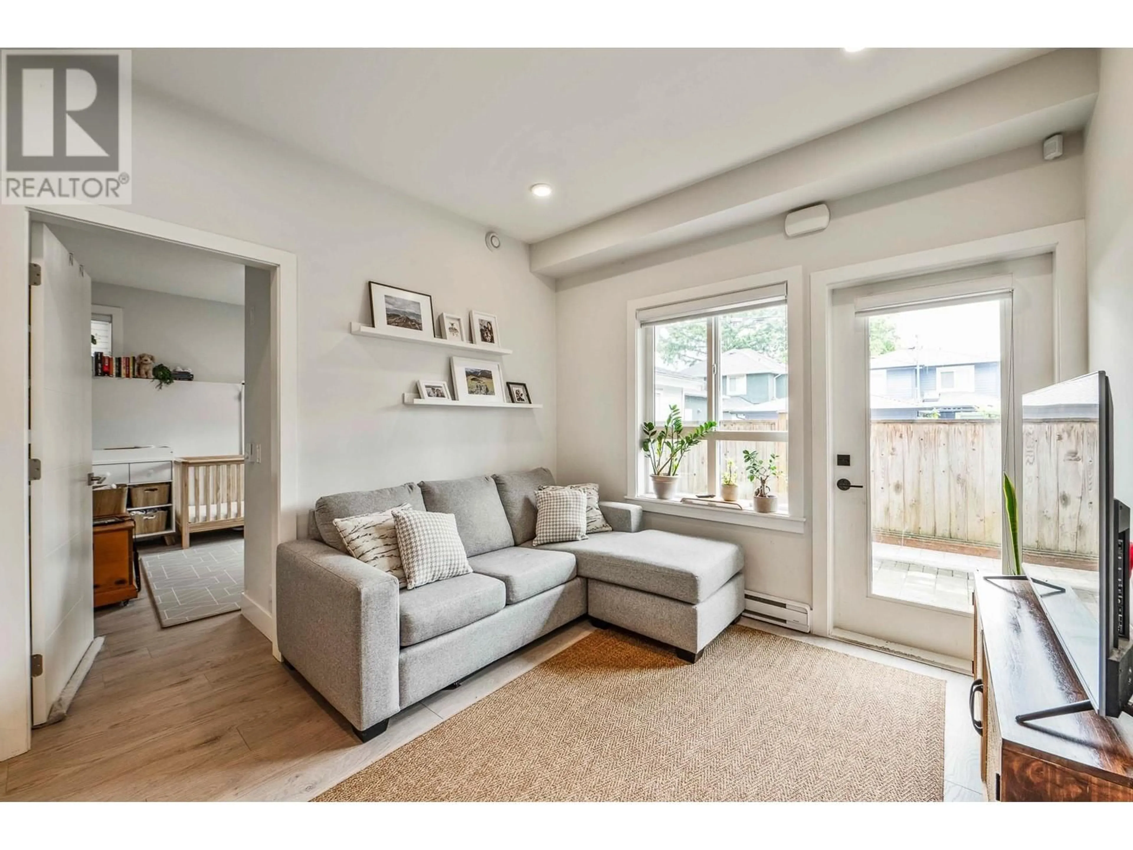 Living room with furniture, unknown for 1 - 2717 HORLEY STREET, Vancouver British Columbia V5R4R7