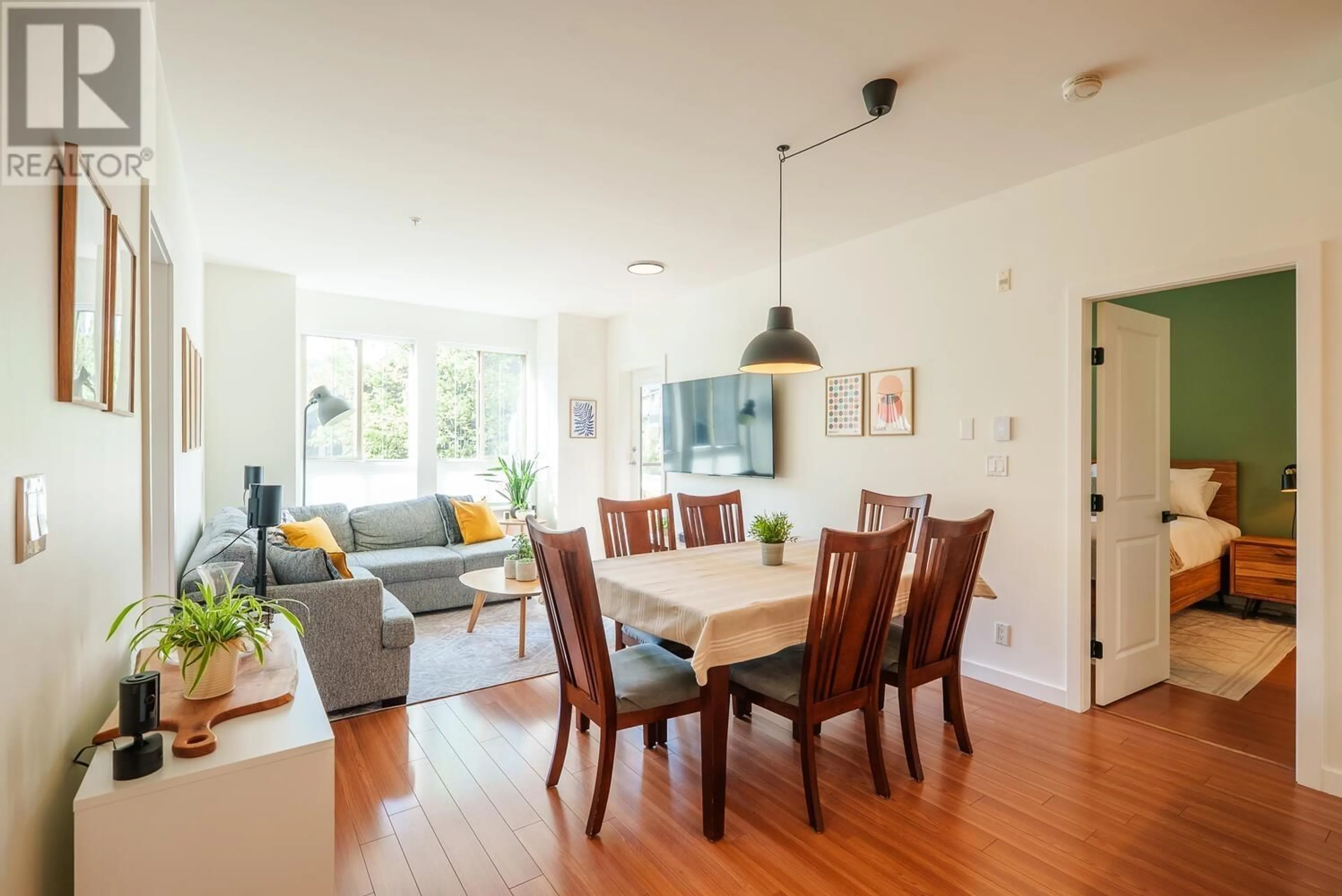 Dining room, wood/laminate floor for 314 - 225 FRANCIS WAY, New Westminster British Columbia V3L0G1