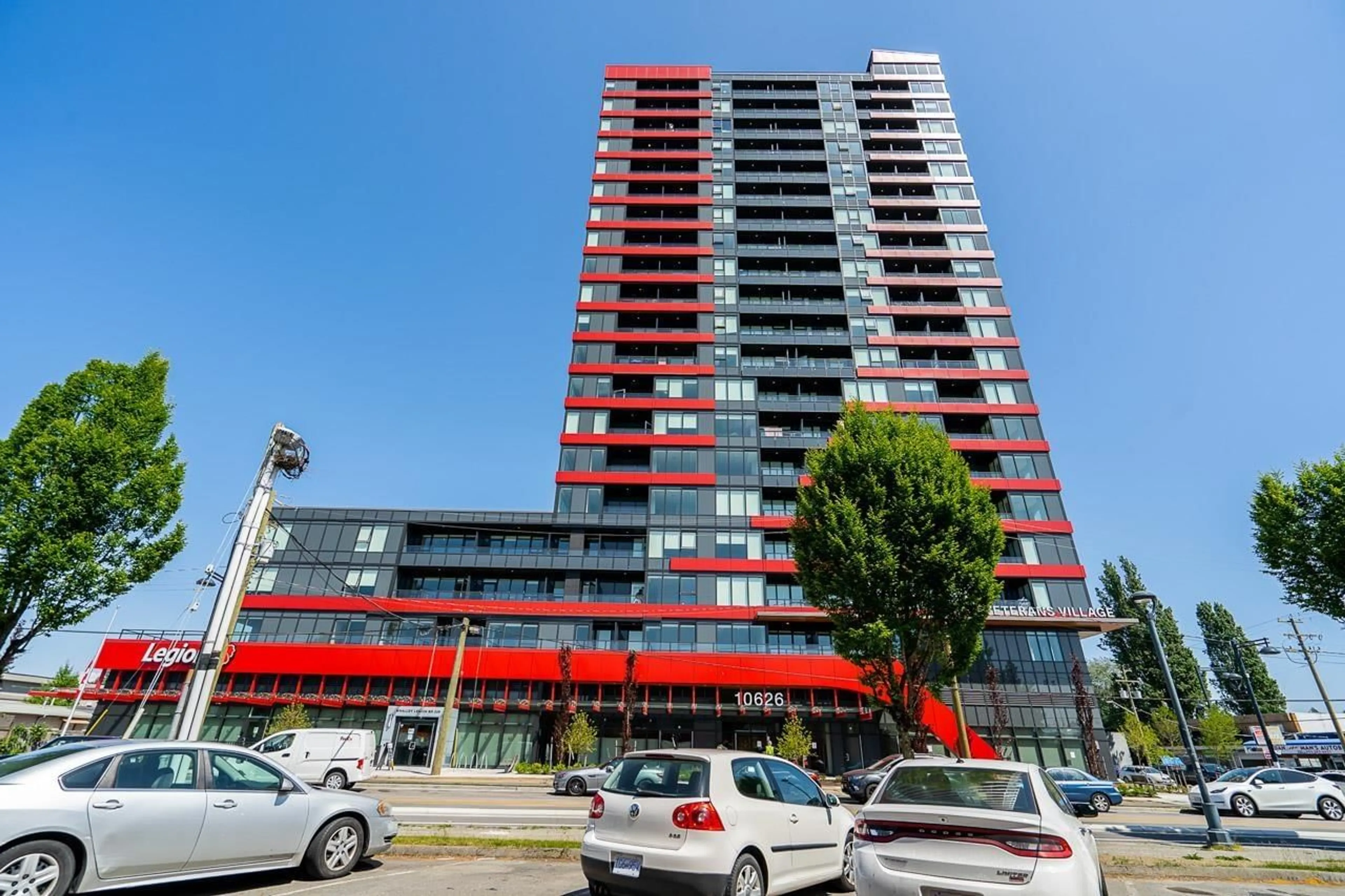 A pic from outside/outdoor area/front of a property/back of a property/a pic from drone, building for 2003 - 10626 CITY, Surrey British Columbia V3T4C7