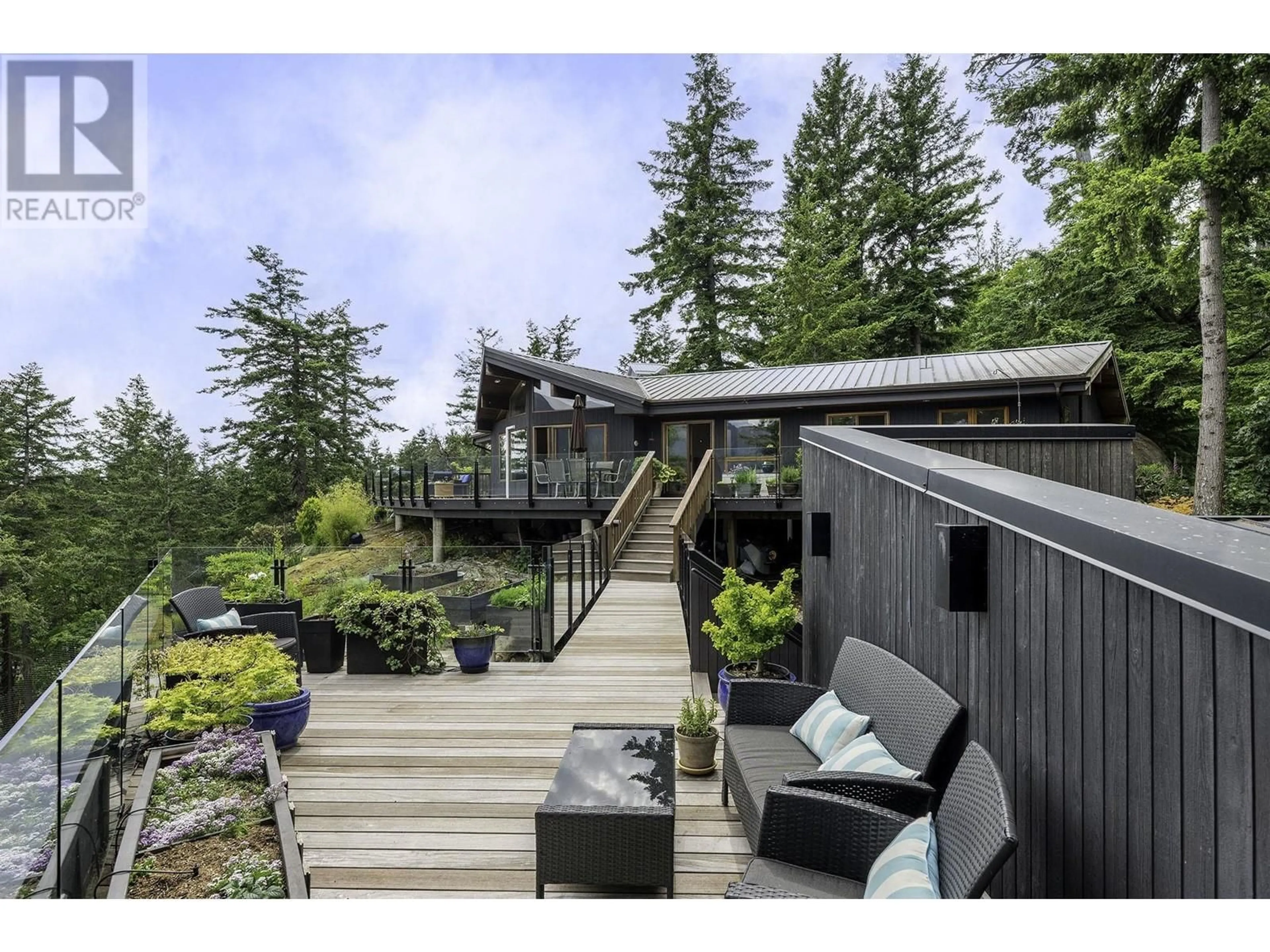 Patio, unknown for 256 JASON ROAD, Bowen Island British Columbia V0N1G1