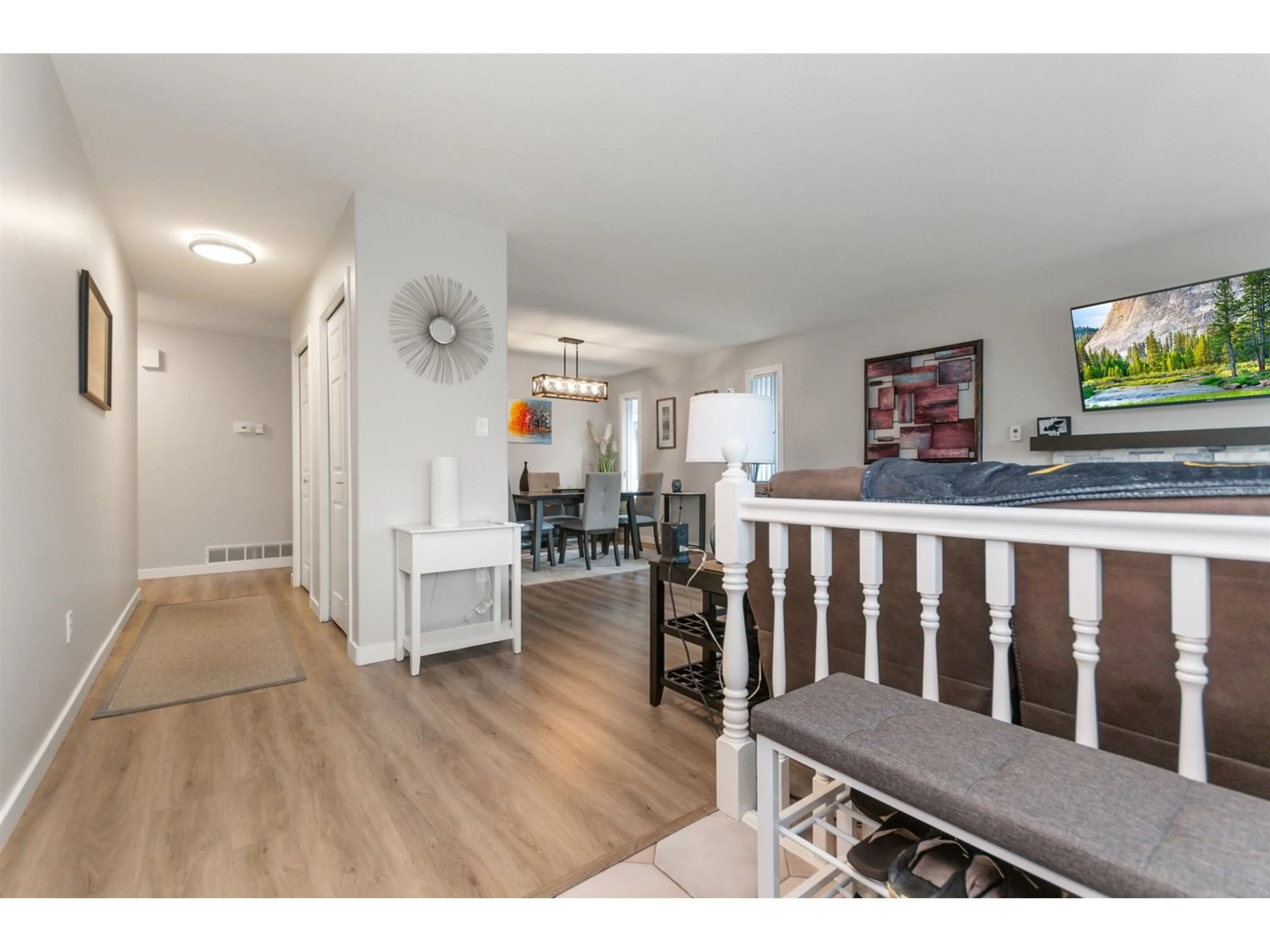 Indoor entryway for 19 - 46485 AIRPORT ROAD, Chilliwack British Columbia V2P7Y1