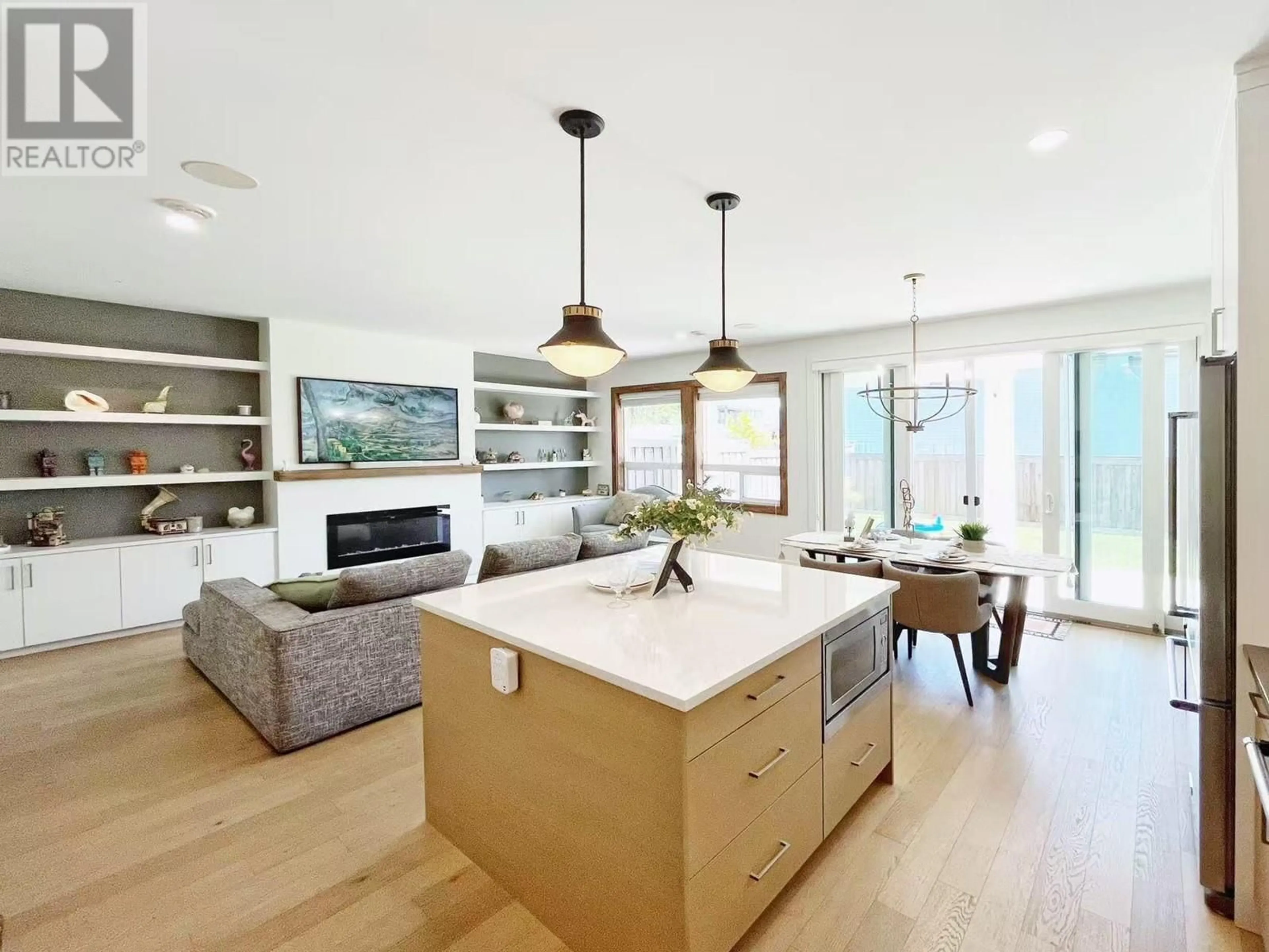 Open concept kitchen, unknown for 11744 4TH AVENUE, Richmond British Columbia V7E3H4