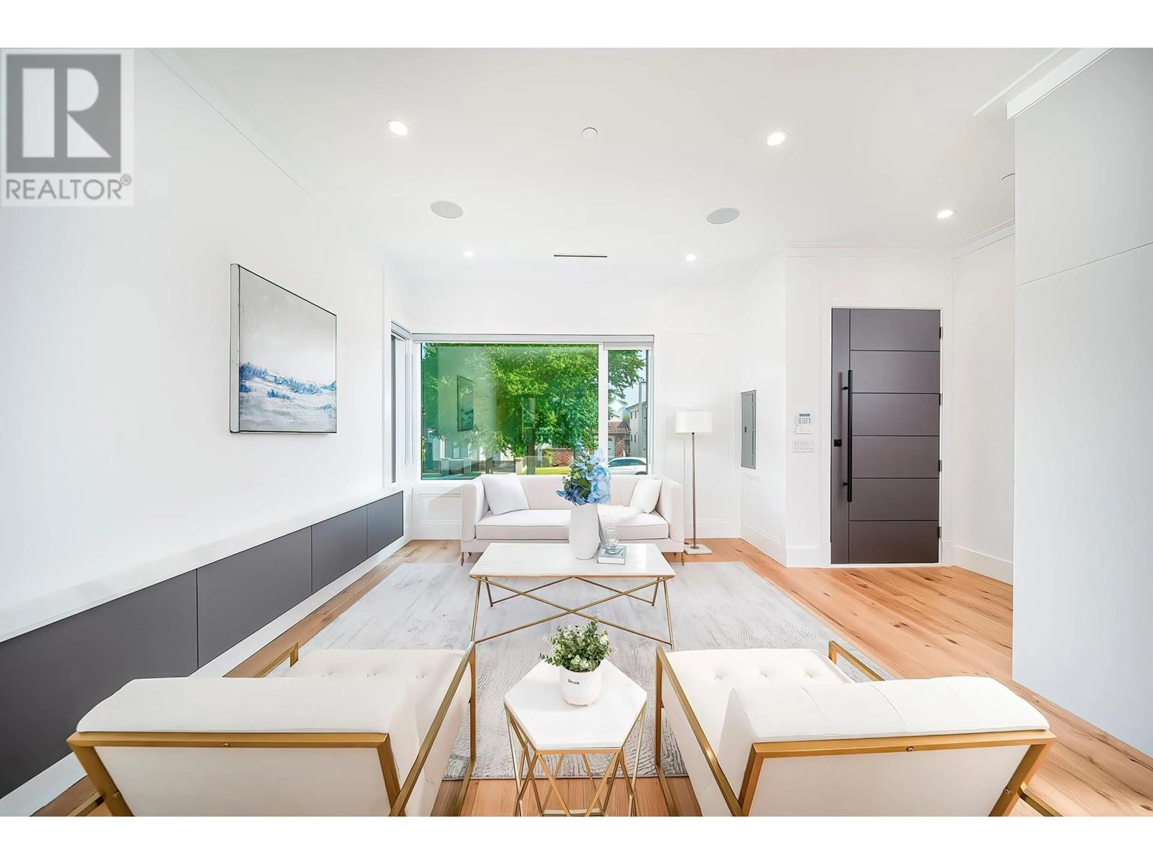 Living room with furniture, unknown for 3126 17TH AVENUE, Vancouver British Columbia V5M2N7
