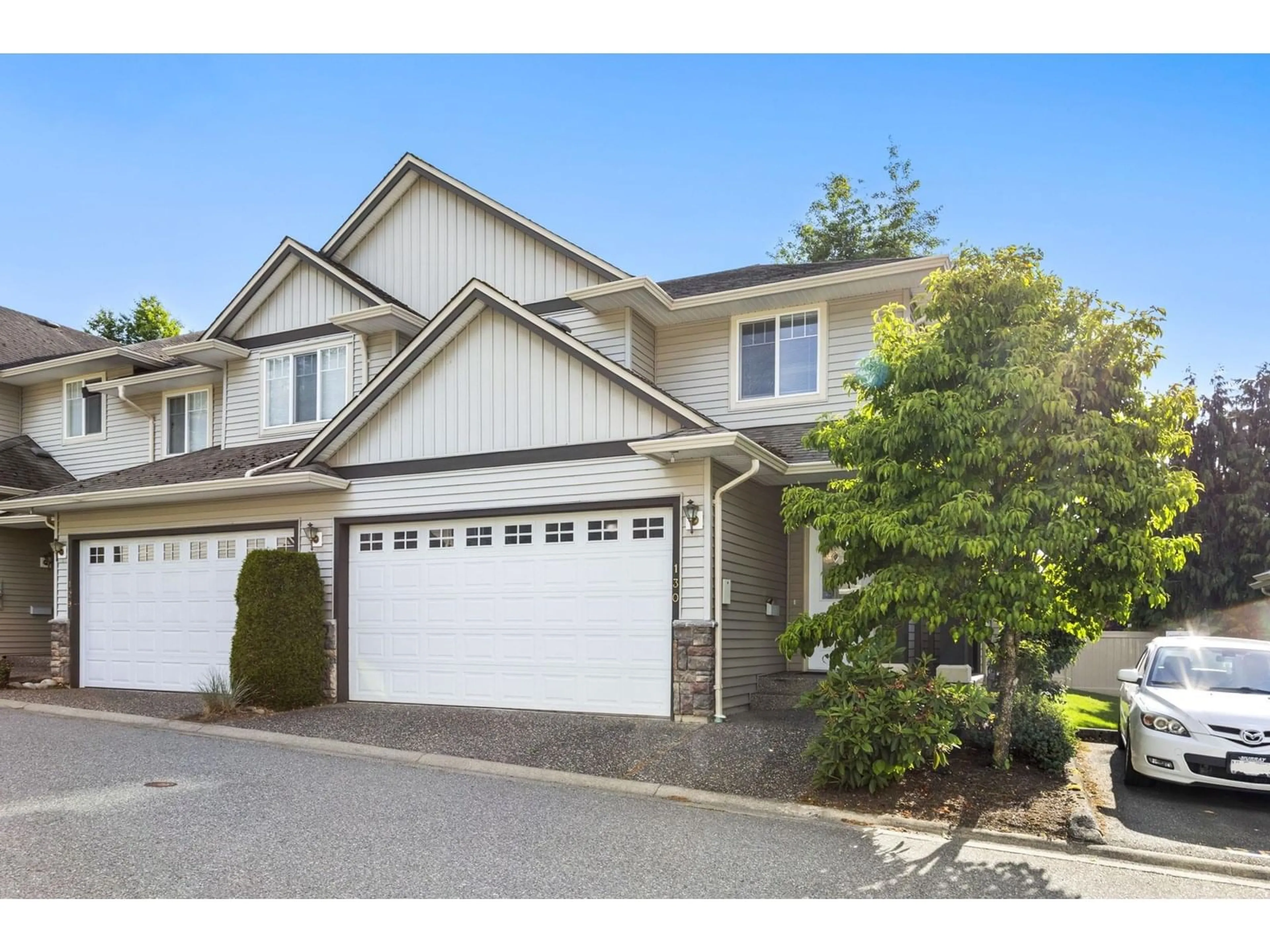 Home with vinyl exterior material, street for 130 - 46360 VALLEYVIEW ROAD, Chilliwack British Columbia V2R5L7