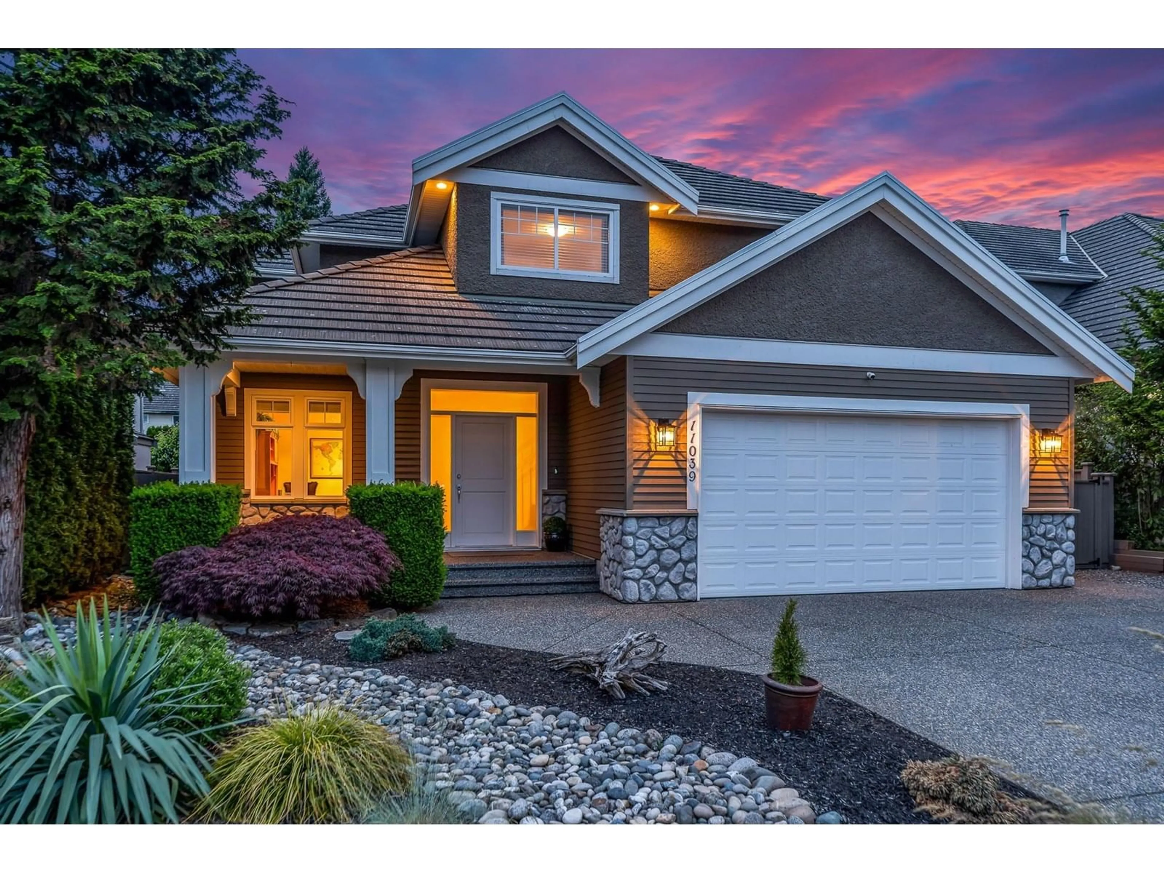 Home with vinyl exterior material, street for 11039 159A, Surrey British Columbia V4N4Y2