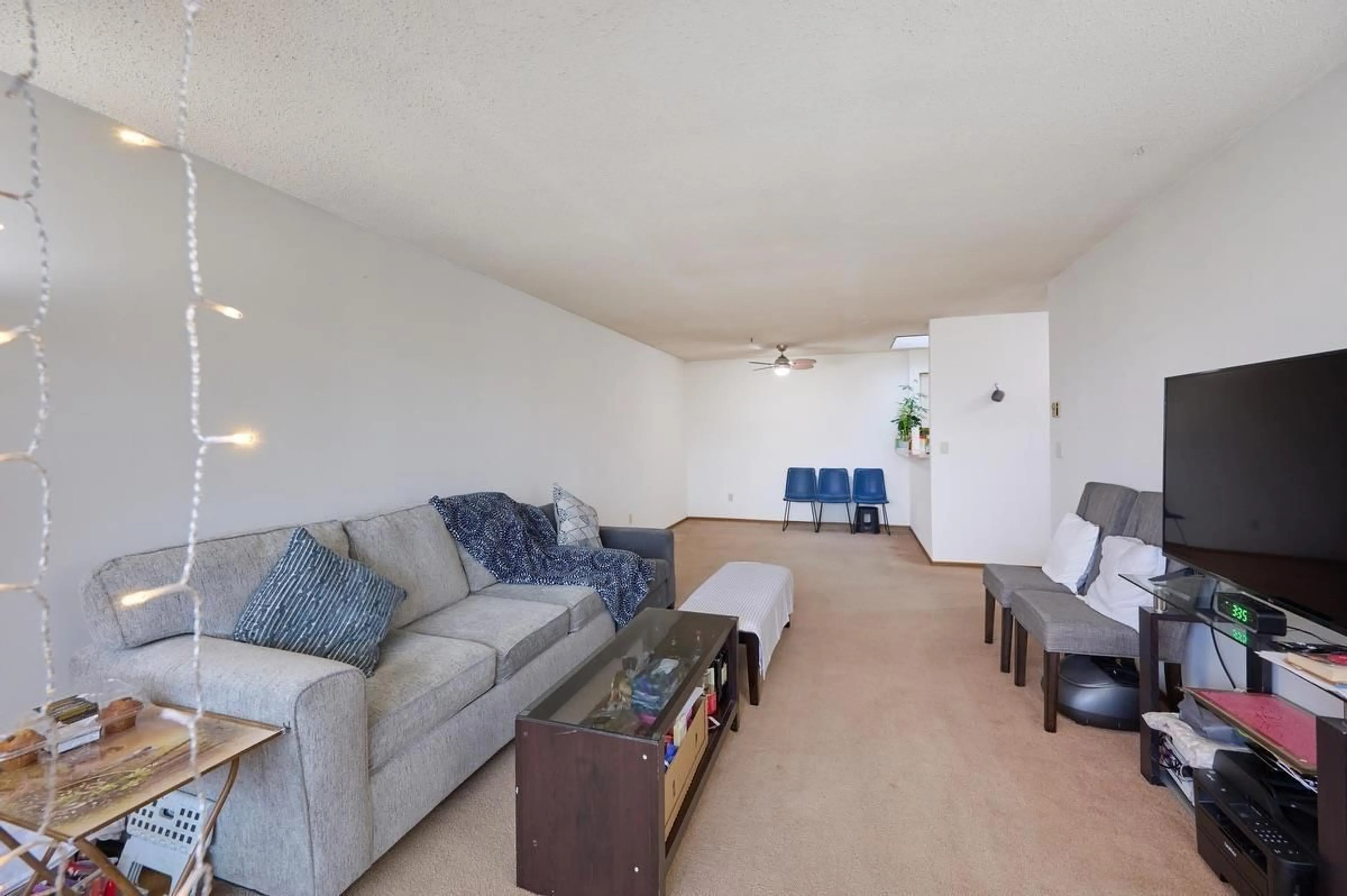 Living room with furniture, unknown for 311 - 7175 134, Surrey British Columbia V3W4T1